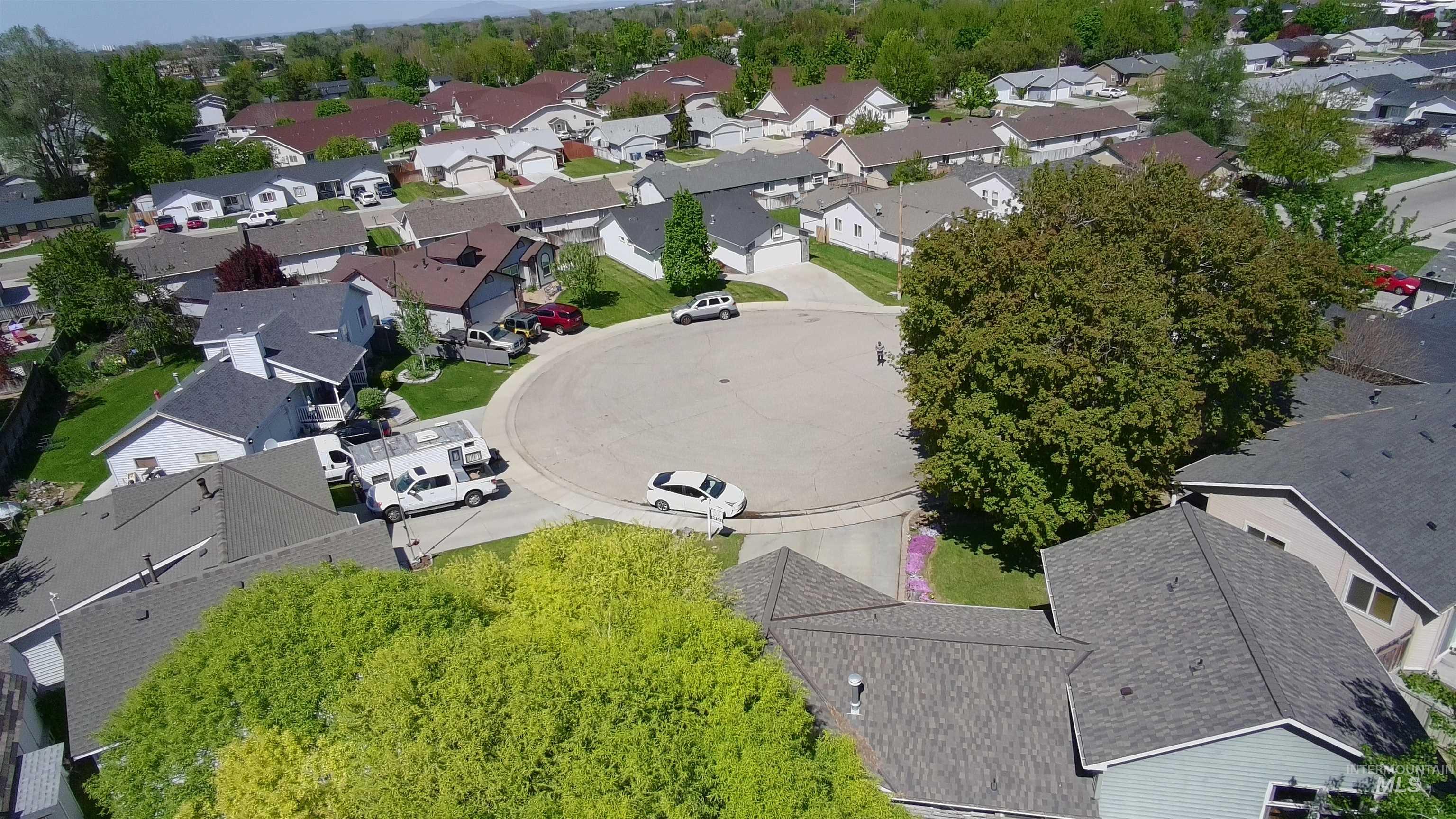 521 Massachusetts CT, Nampa, Idaho 83686, 4 Bedrooms, 2 Bathrooms, Residential For Sale, Price $360,000,MLS 98984391