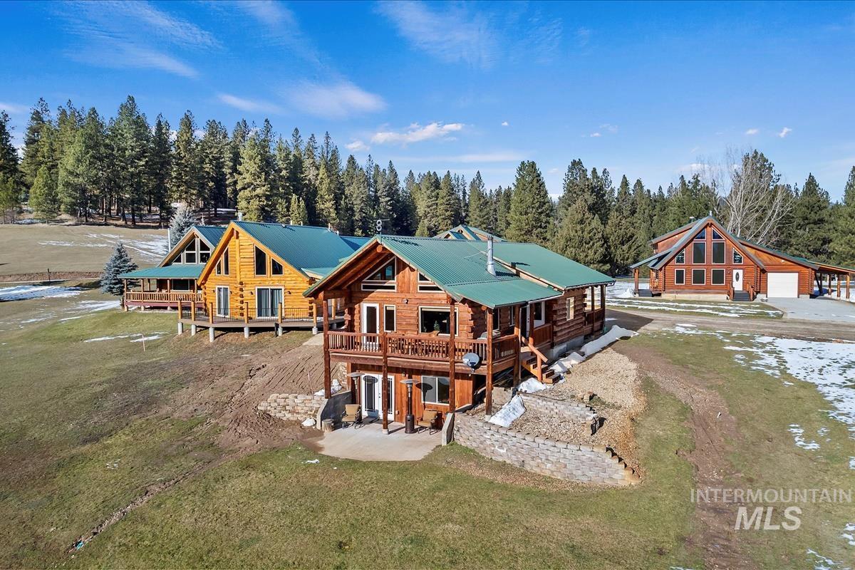 7 Terrace Drive, Garden Valley, Idaho 83622-0000, 3 Bedrooms, 3 Bathrooms, Residential For Sale, Price $590,000,MLS 98984393