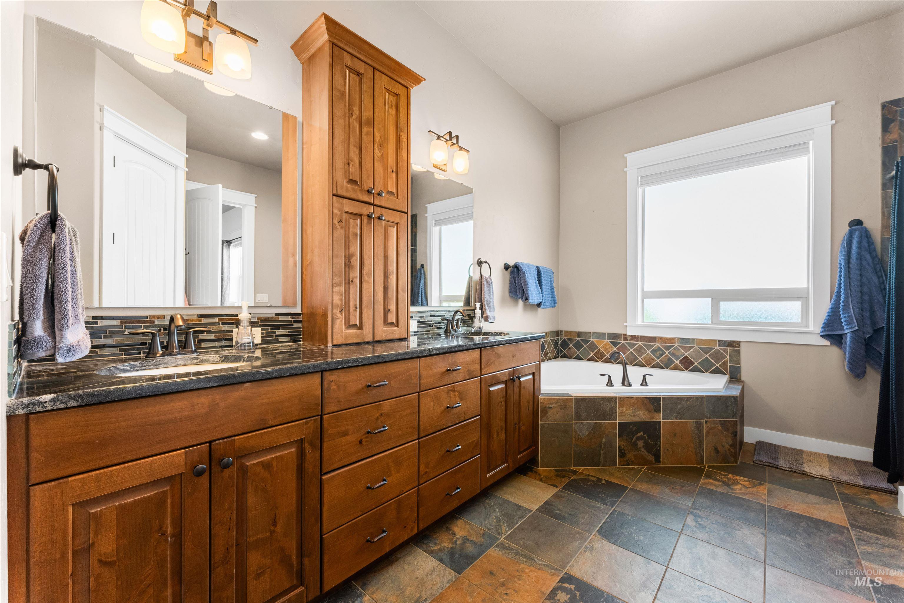 8020 Upland Drive, Nampa, Idaho 83686, 6 Bedrooms, 3.5 Bathrooms, Residential For Sale, Price $1,175,000, 98984398