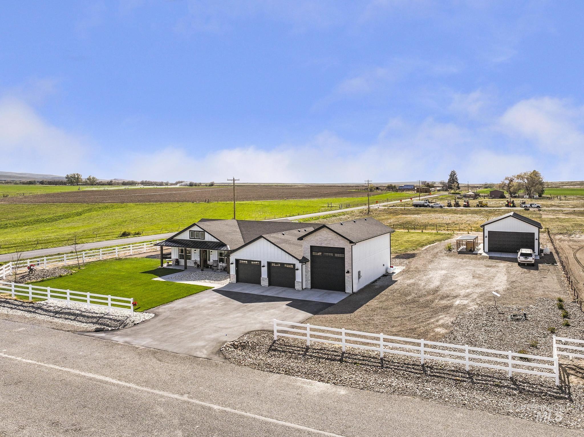 3103 N 3395 E, Kimberly, Idaho 83341, 4 Bedrooms, 2 Bathrooms, Residential For Sale, Price $750,000, 98984409