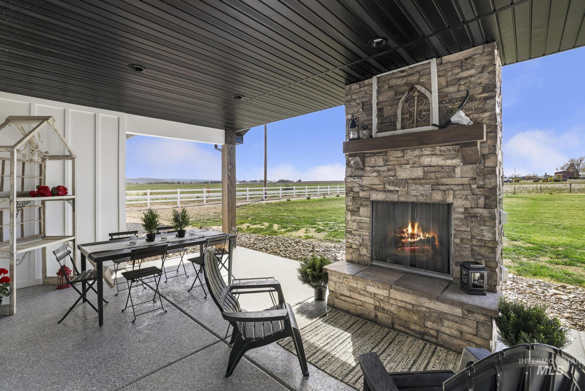 3103 N 3395 E, Kimberly, Idaho 83341, 4 Bedrooms, 2 Bathrooms, Residential For Sale, Price $750,000, 98984409
