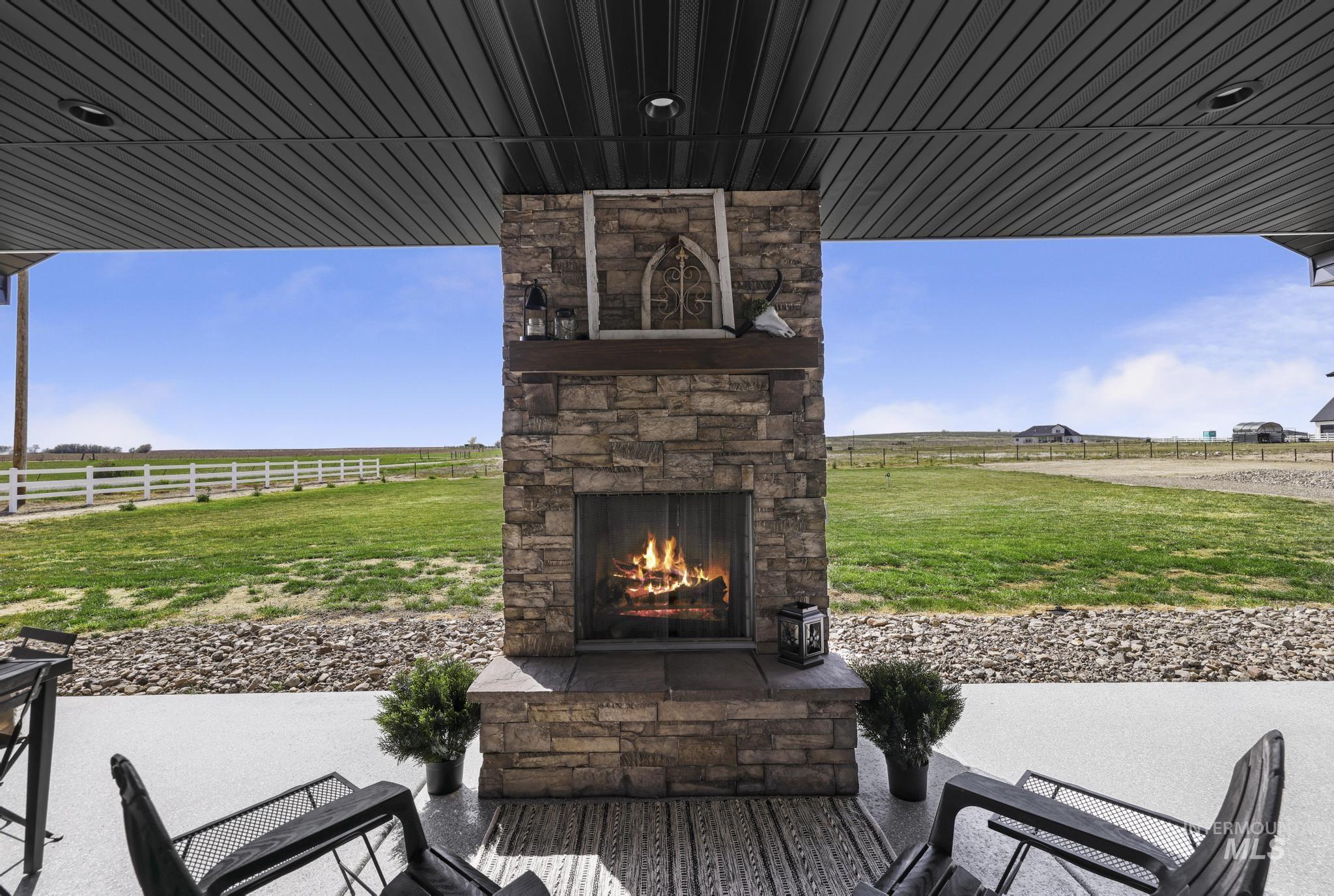 3103 N 3395 E, Kimberly, Idaho 83341, 4 Bedrooms, 2 Bathrooms, Residential For Sale, Price $750,000, 98984409