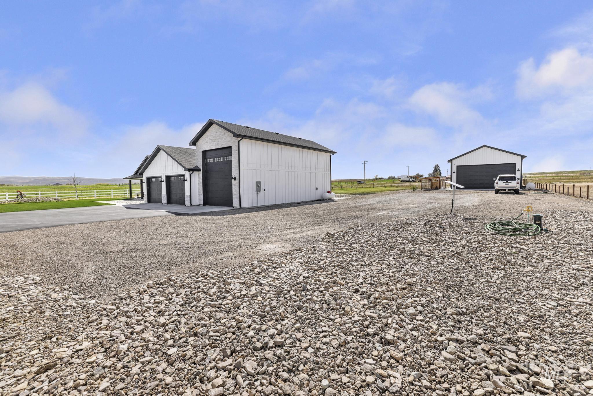 3103 N 3395 E, Kimberly, Idaho 83341, 4 Bedrooms, 2 Bathrooms, Residential For Sale, Price $750,000, 98984409