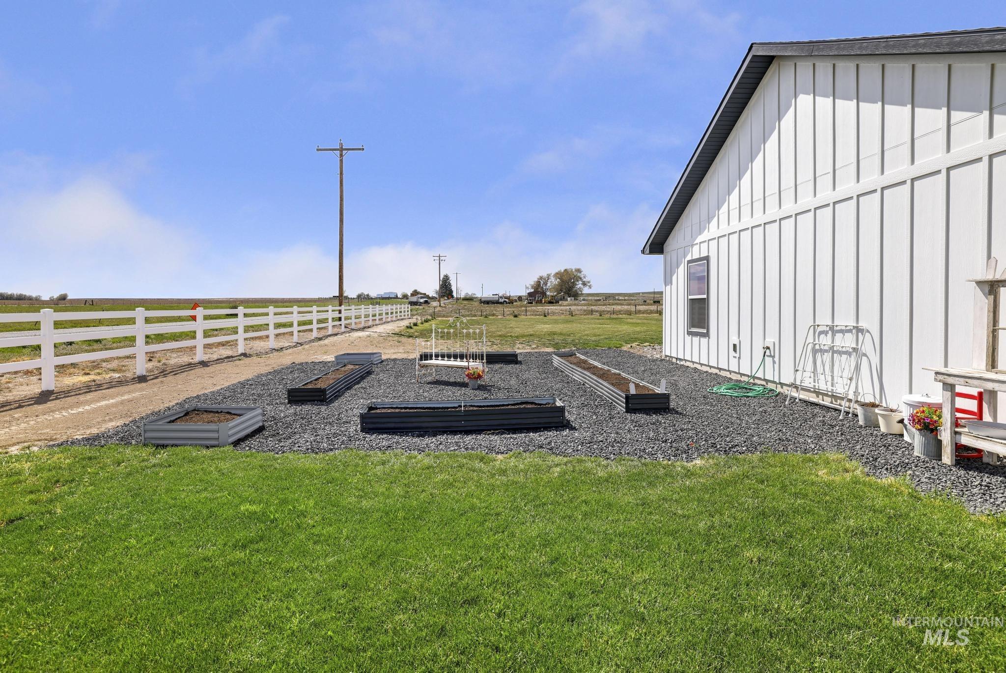 3103 N 3395 E, Kimberly, Idaho 83341, 4 Bedrooms, 2 Bathrooms, Residential For Sale, Price $750,000, 98984409
