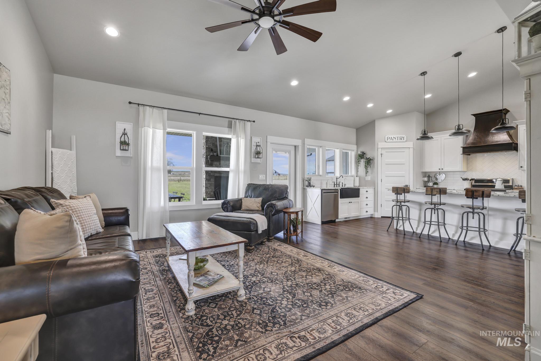 3103 N 3395 E, Kimberly, Idaho 83341, 4 Bedrooms, 2 Bathrooms, Residential For Sale, Price $750,000, 98984409