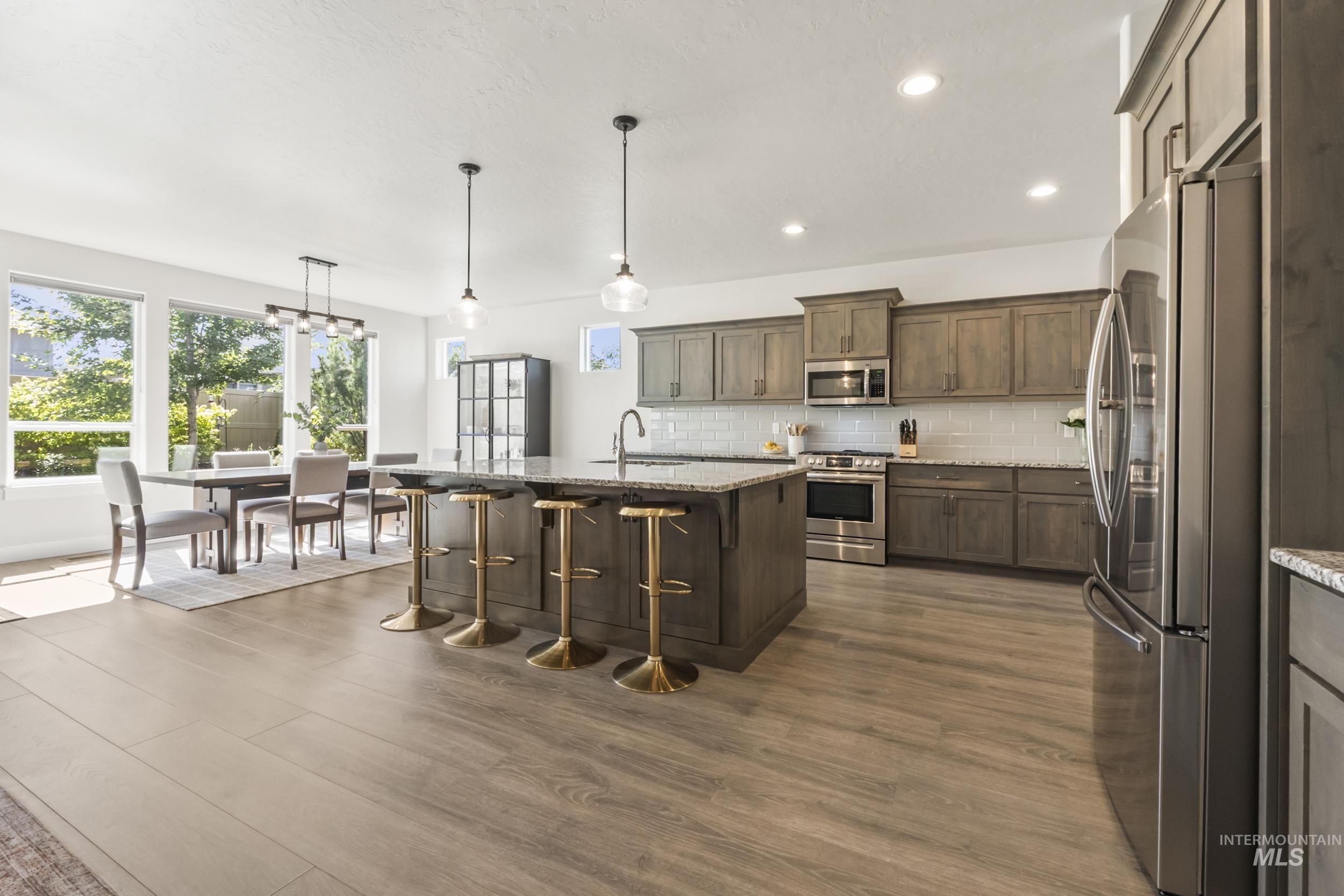 2935 E Renwick Ct., Meridian, Idaho 83642, 3 Bedrooms, 2.5 Bathrooms, Residential For Sale, Price $735,000,MLS 98984410
