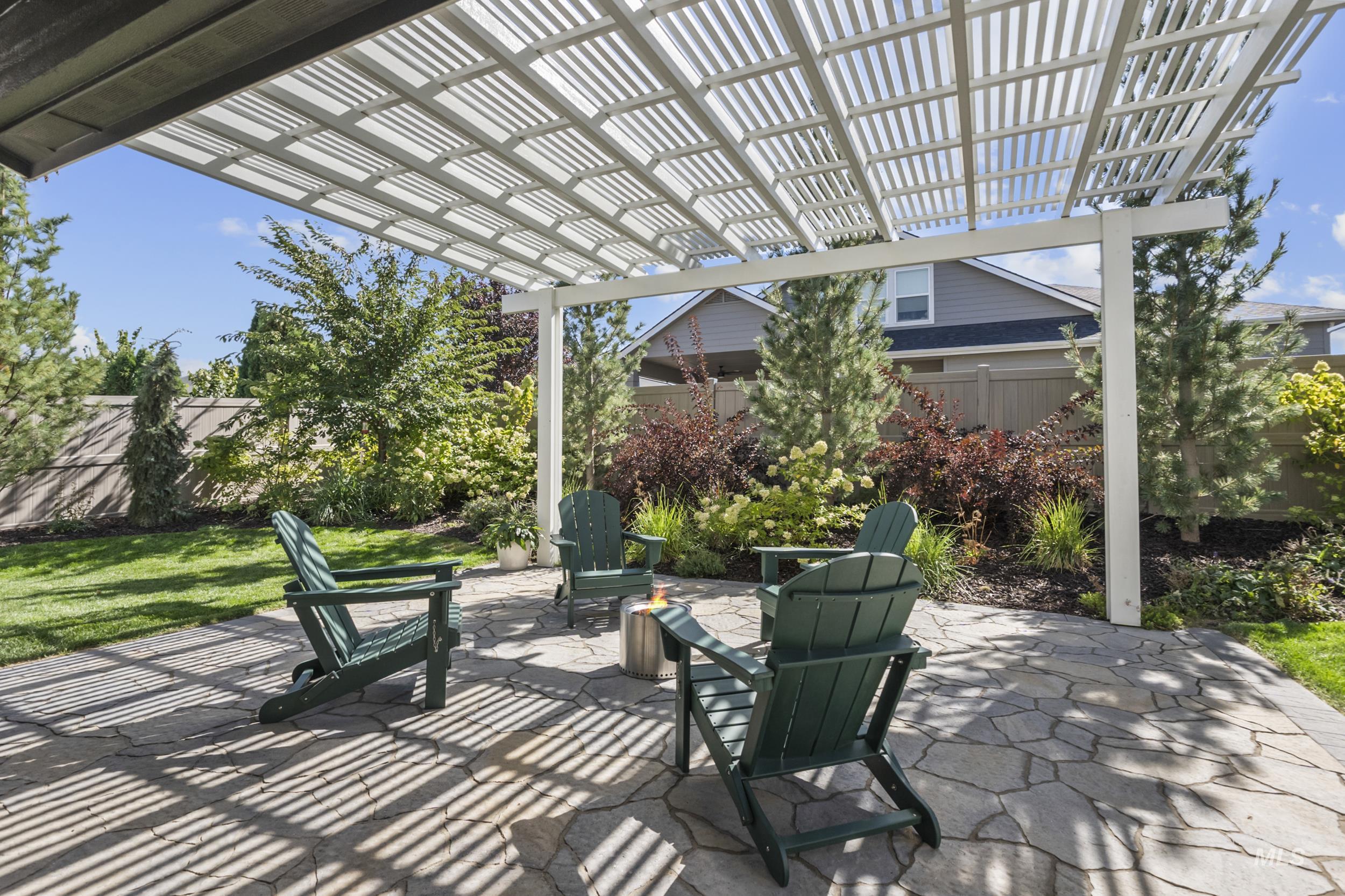 2935 E Renwick Ct., Meridian, Idaho 83642, 3 Bedrooms, 2.5 Bathrooms, Residential For Sale, Price $735,000,MLS 98984410