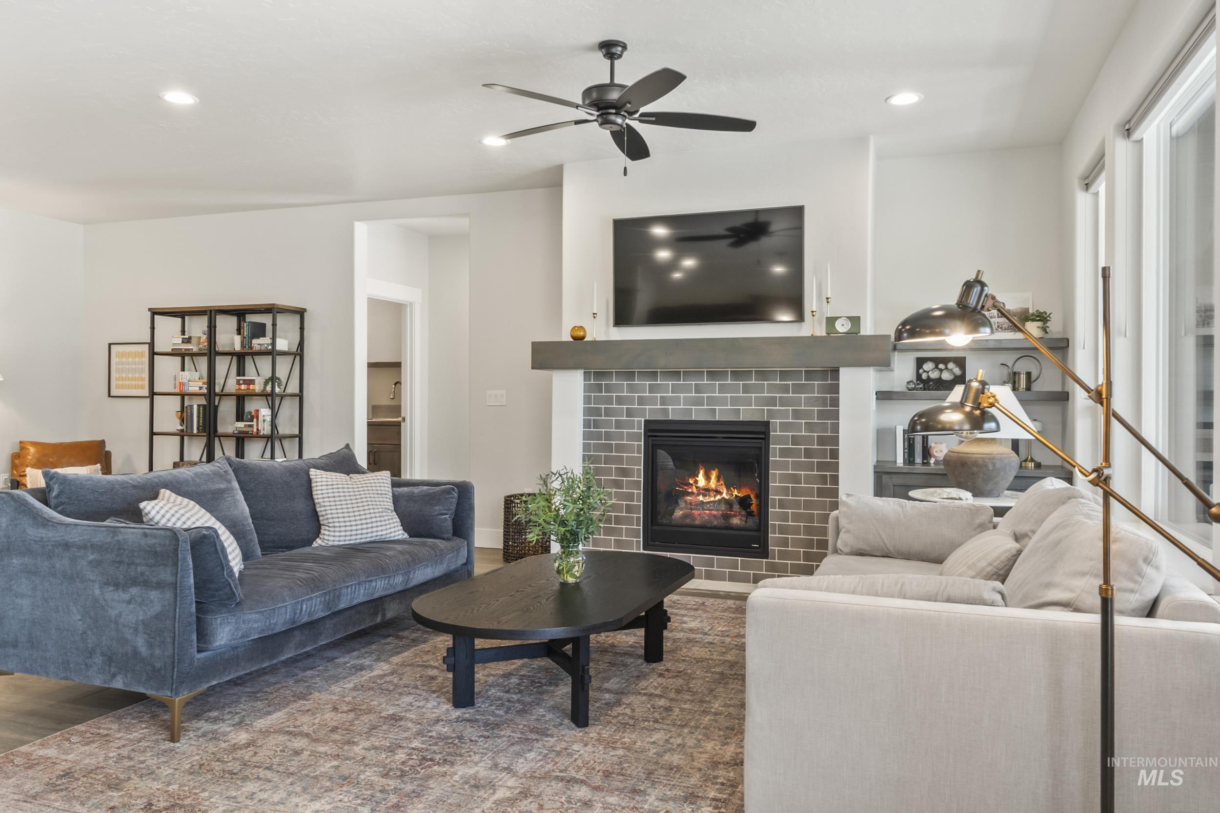 2935 E Renwick Ct., Meridian, Idaho 83642, 3 Bedrooms, 2.5 Bathrooms, Residential For Sale, Price $735,000,MLS 98984410