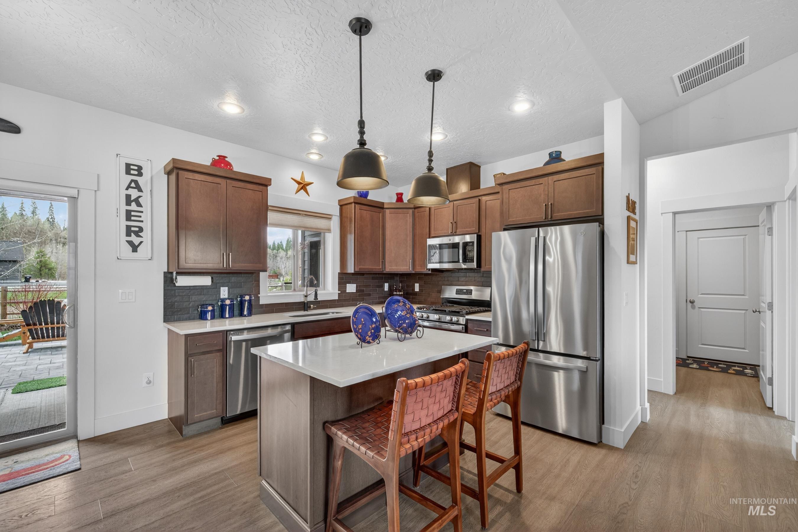 1126 Mo's Way, McCall, Idaho 83638, 3 Bedrooms, 2 Bathrooms, Residential For Sale, Price $879,500,MLS 98984412