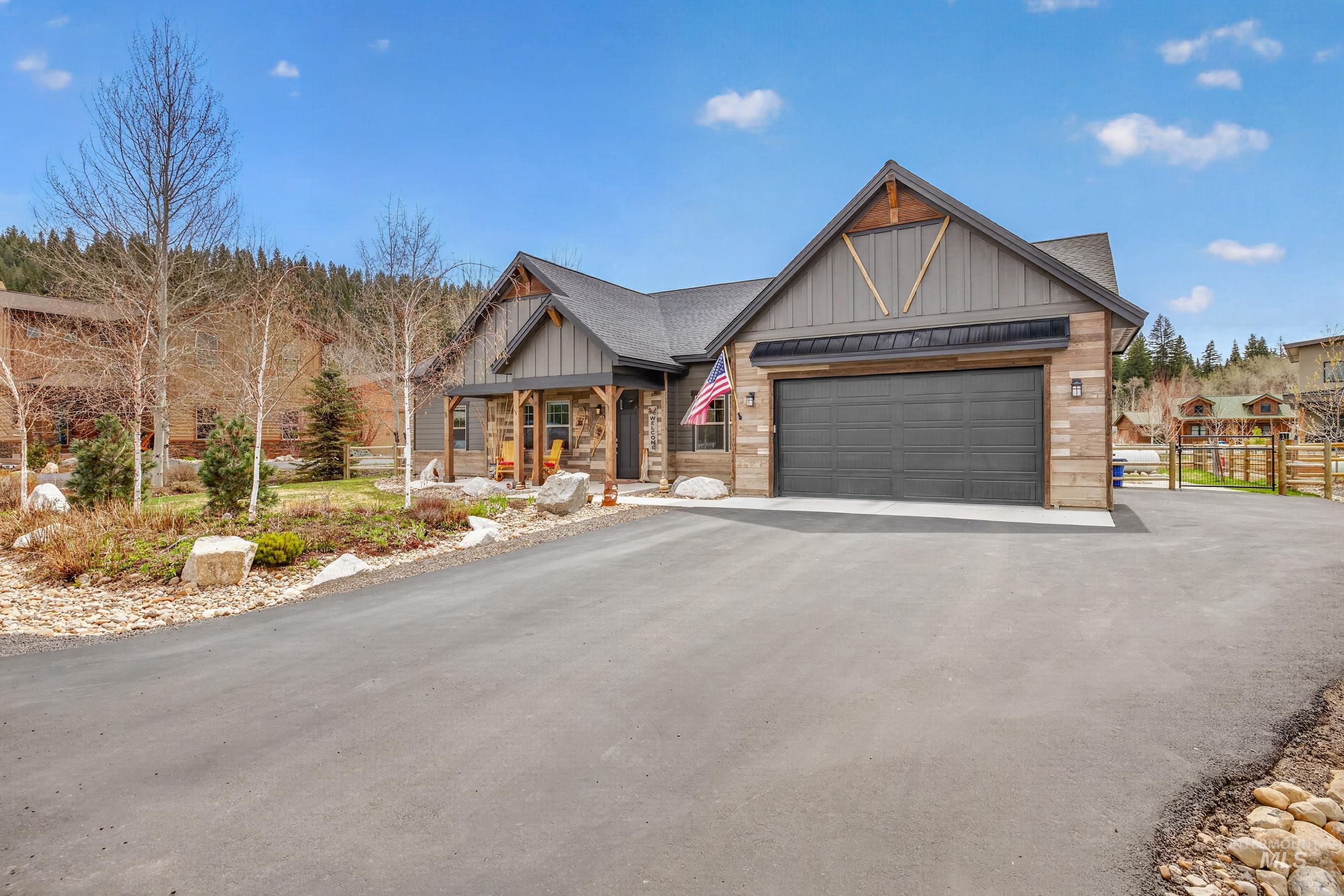 1126 Mo's Way, McCall, Idaho 83638, 3 Bedrooms, 2 Bathrooms, Residential For Sale, Price $879,500,MLS 98984412