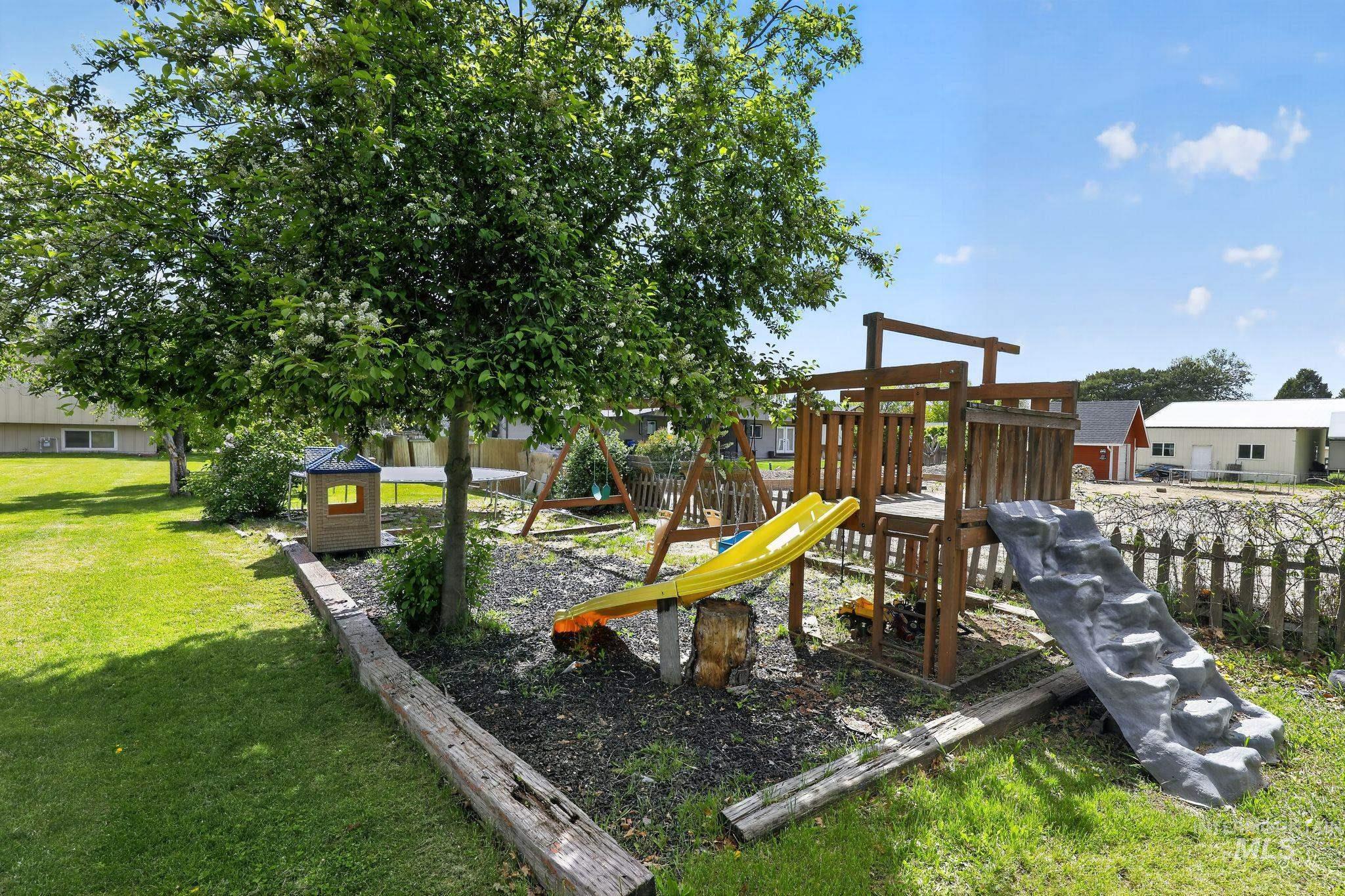 10100 W Saranac Dr, Boise, Idaho 83709, 4 Bedrooms, 3 Bathrooms, Residential For Sale, Price $799,000, 98984413