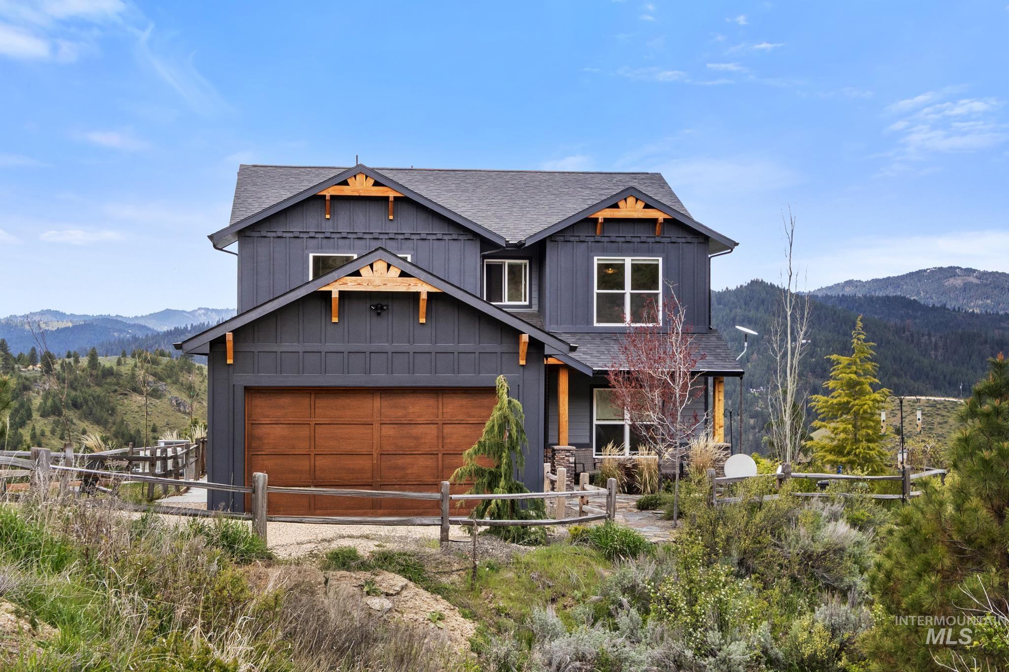 85 Trails End Way, Boise, Idaho 83716, 3 Bedrooms, 3 Bathrooms, Residential For Sale, Price $945,000,MLS 98984414