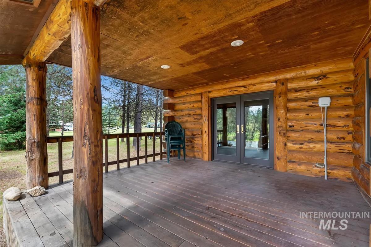 29 River Rd, Garden Valley, Idaho 83622, 3 Bedrooms, 2 Bathrooms, Residential For Sale, Price $1,200,000, 98984416