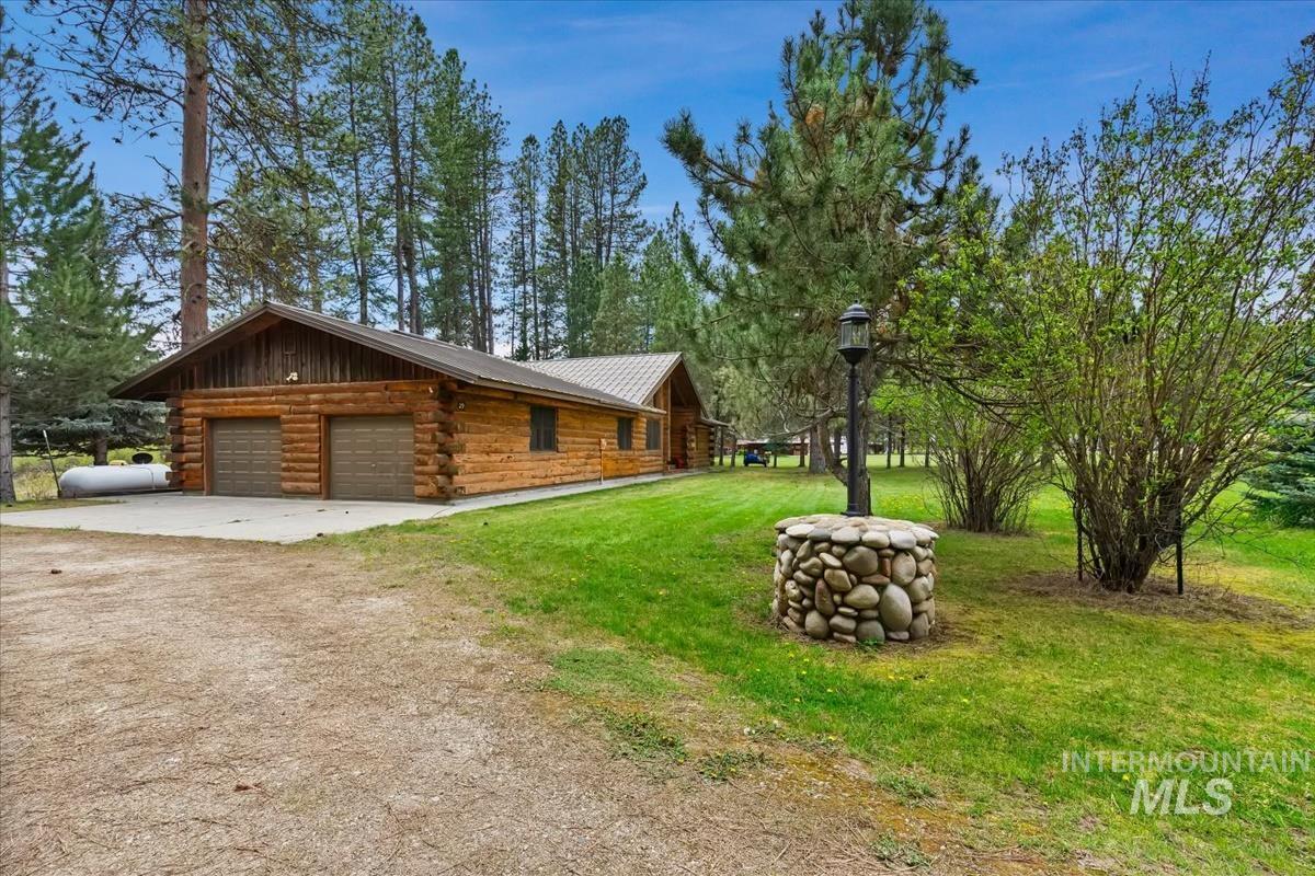 29 River Rd, Garden Valley, Idaho 83622, 3 Bedrooms, 2 Bathrooms, Residential For Sale, Price $1,200,000, 98984416