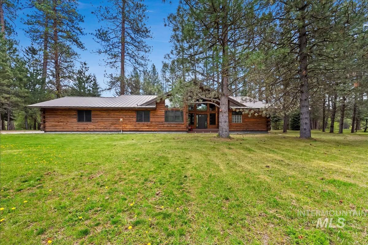 29 River Rd, Garden Valley, Idaho 83622, 3 Bedrooms, 2 Bathrooms, Residential For Sale, Price $1,200,000, 98984416