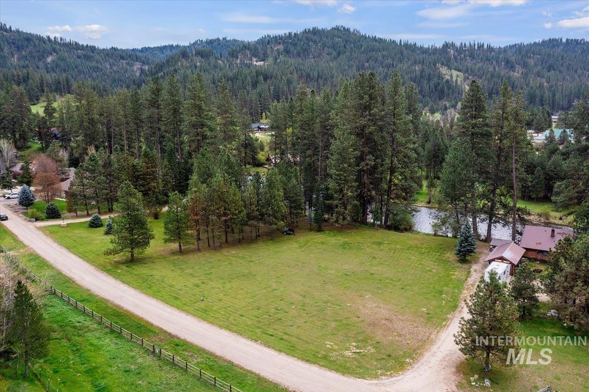 29 River Rd, Garden Valley, Idaho 83622, 3 Bedrooms, 2 Bathrooms, Residential For Sale, Price $1,200,000, 98984416
