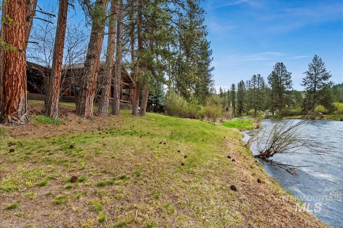29 River Rd, Garden Valley, Idaho 83622, 3 Bedrooms, 2 Bathrooms, Residential For Sale, Price $1,200,000, 98984416