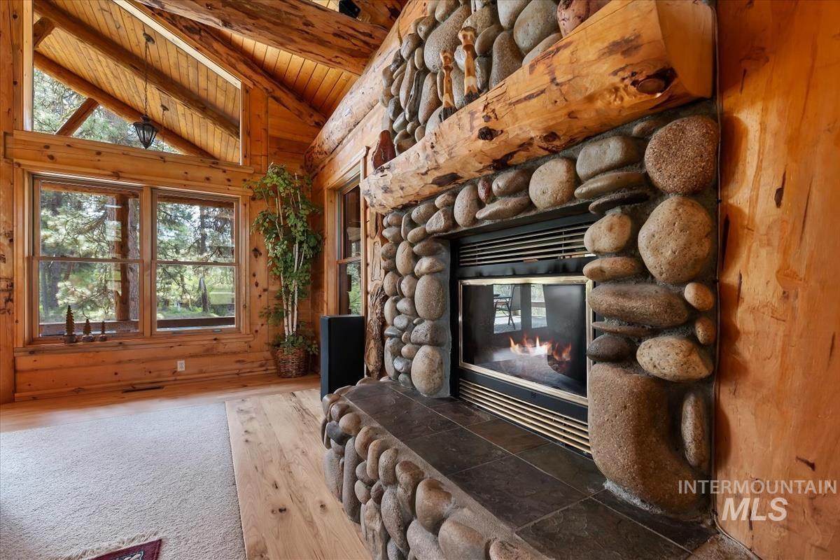 29 River Rd, Garden Valley, Idaho 83622, 3 Bedrooms, 2 Bathrooms, Residential For Sale, Price $1,200,000, 98984416