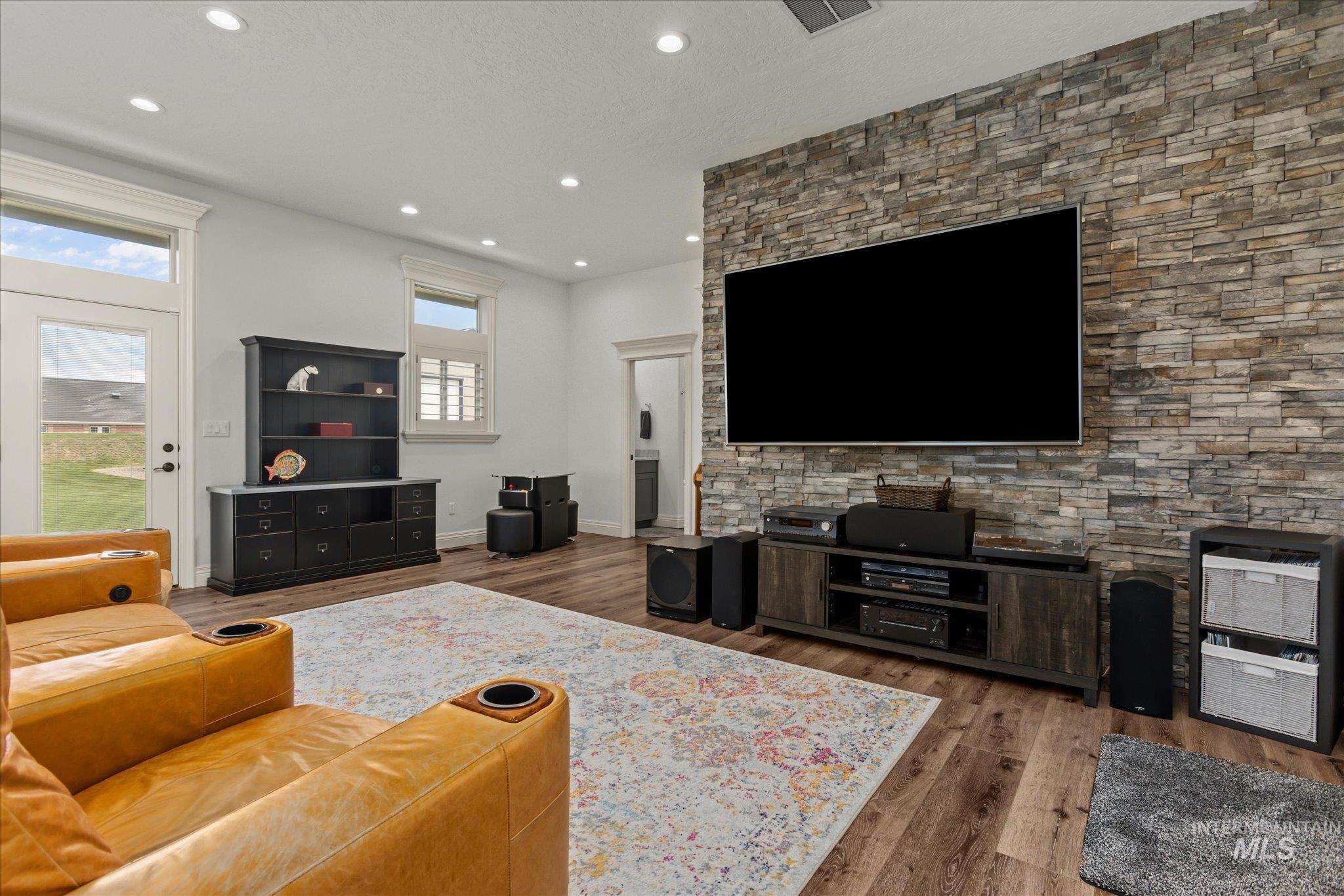 15962 Palshaw Ct, Caldwell, Idaho 83607-8997, 4 Bedrooms, 3 Bathrooms, Residential For Sale, Price $1,295,000, 98984417