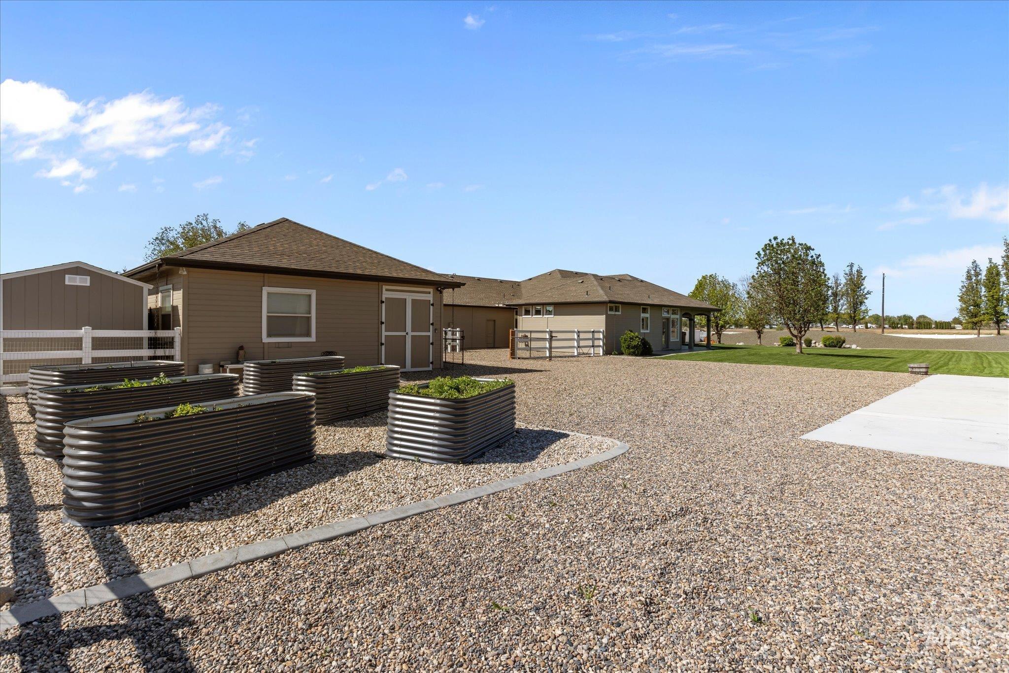 15962 Palshaw Ct, Caldwell, Idaho 83607-8997, 4 Bedrooms, 3 Bathrooms, Residential For Sale, Price $1,295,000, 98984417