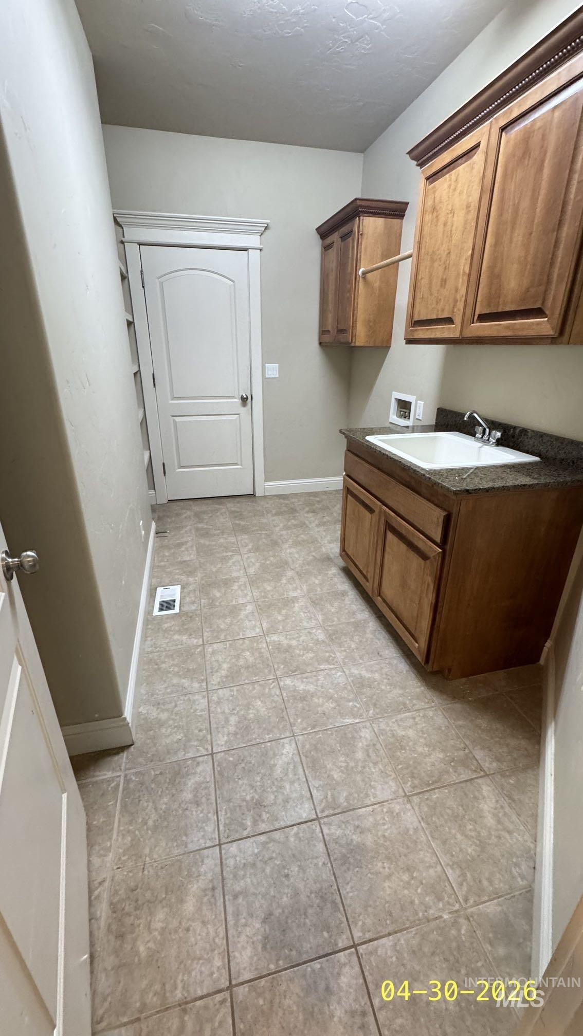 2285 W Grand Teton Drive, Meridian, Idaho 83646, 4 Bedrooms, 4 Bathrooms, Residential For Sale, Price $579,900,MLS 98984427