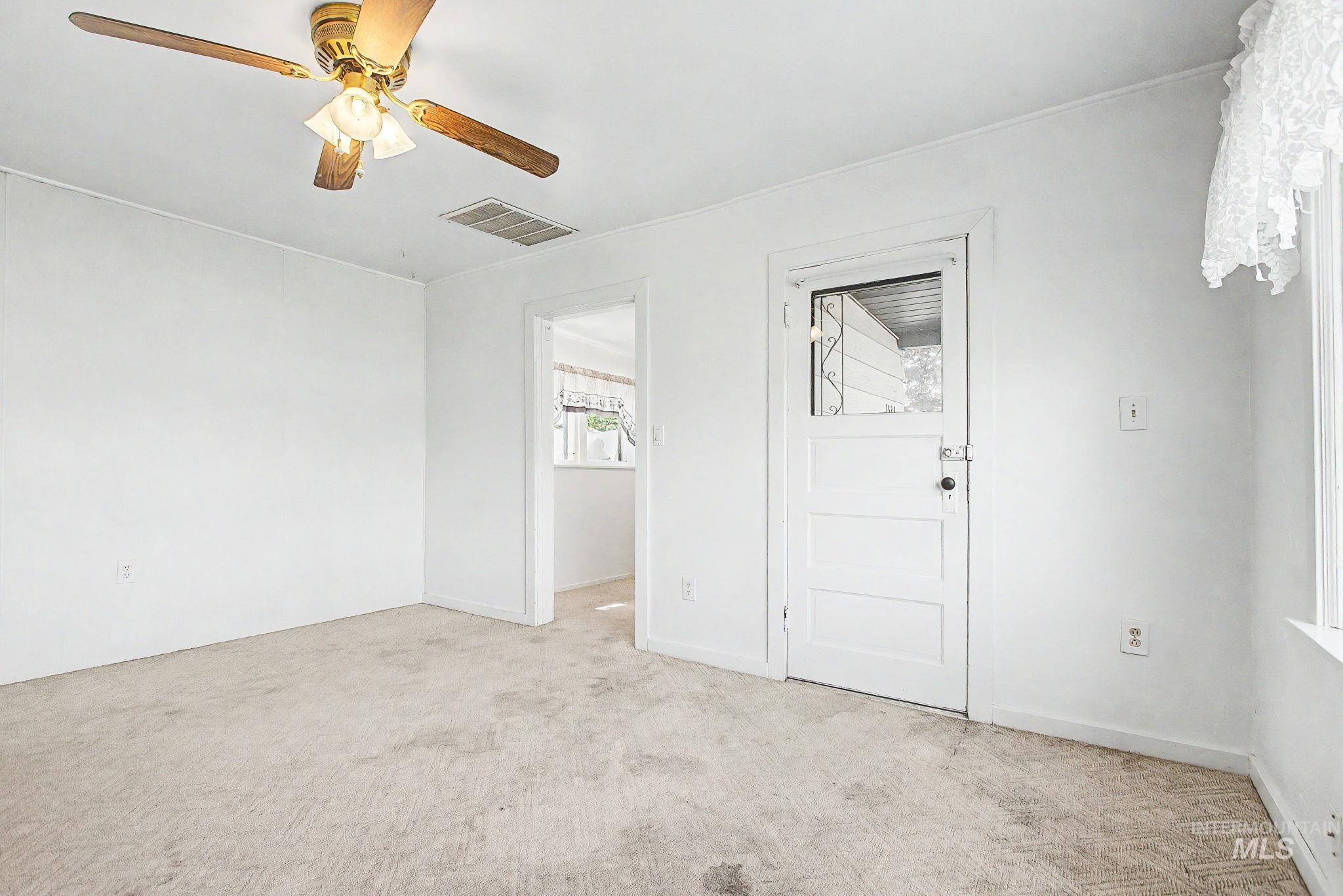 1534 Grelle Ave., Lewiston, Idaho 83501, 2 Bedrooms, 1 Bathroom, Residential For Sale, Price $269,000, 98984431