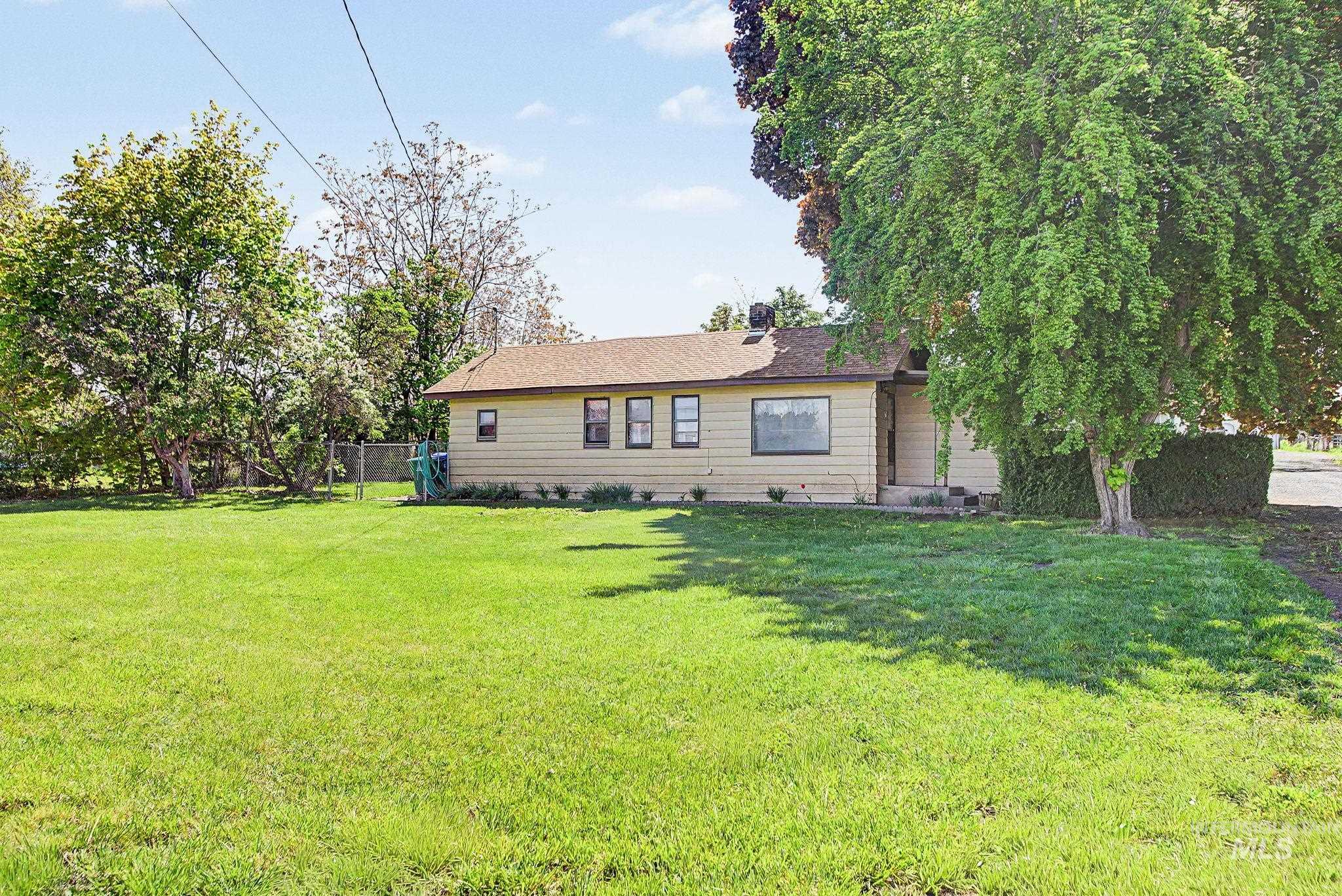 1534 Grelle Ave., Lewiston, Idaho 83501, 2 Bedrooms, 1 Bathroom, Residential For Sale, Price $264,000, 98984431