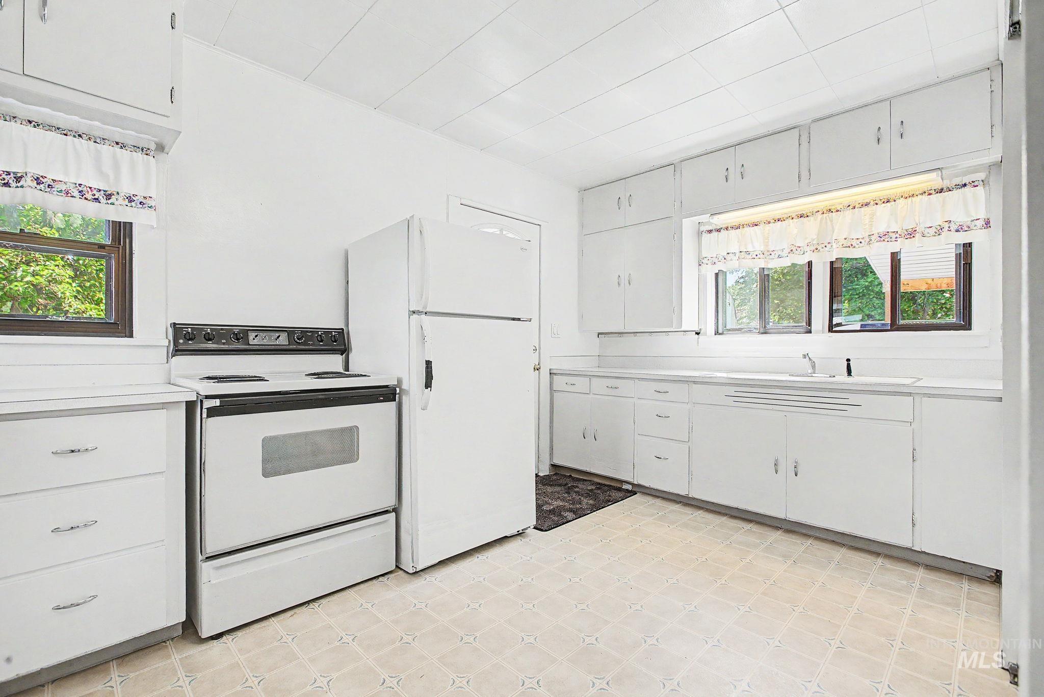 1534 Grelle Ave., Lewiston, Idaho 83501, 2 Bedrooms, 1 Bathroom, Residential For Sale, Price $264,000, 98984431
