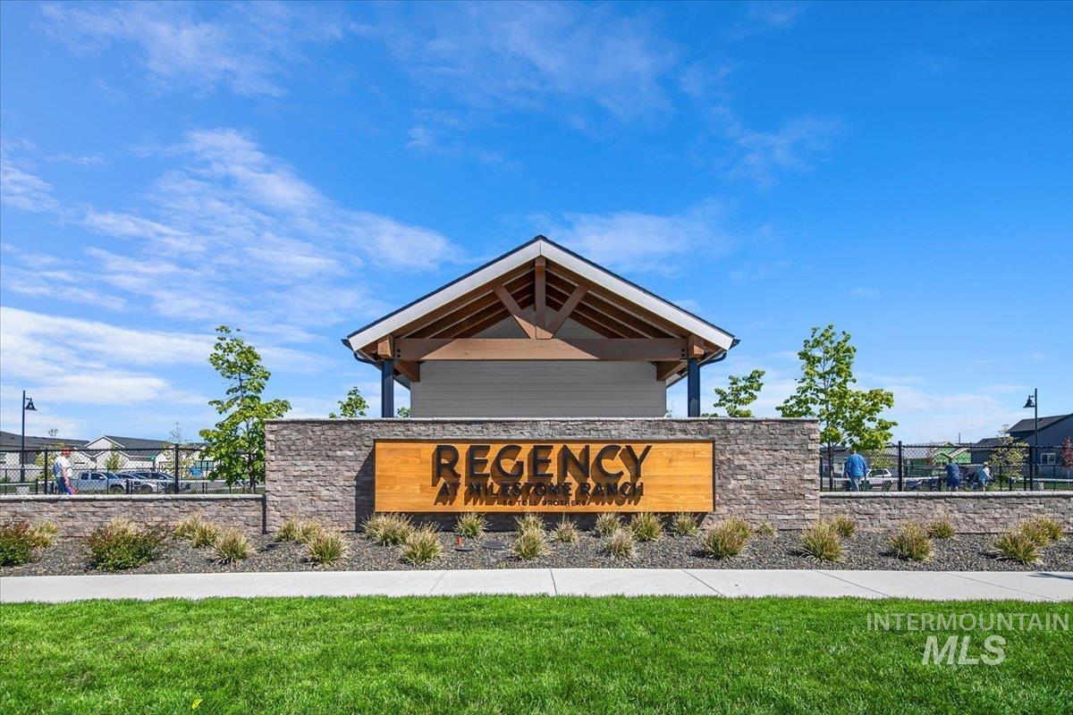 8651 W Stillmore St, Star, Idaho 83669, 2 Bedrooms, 2 Bathrooms, Residential For Sale, Price $530,000,MLS 98984432