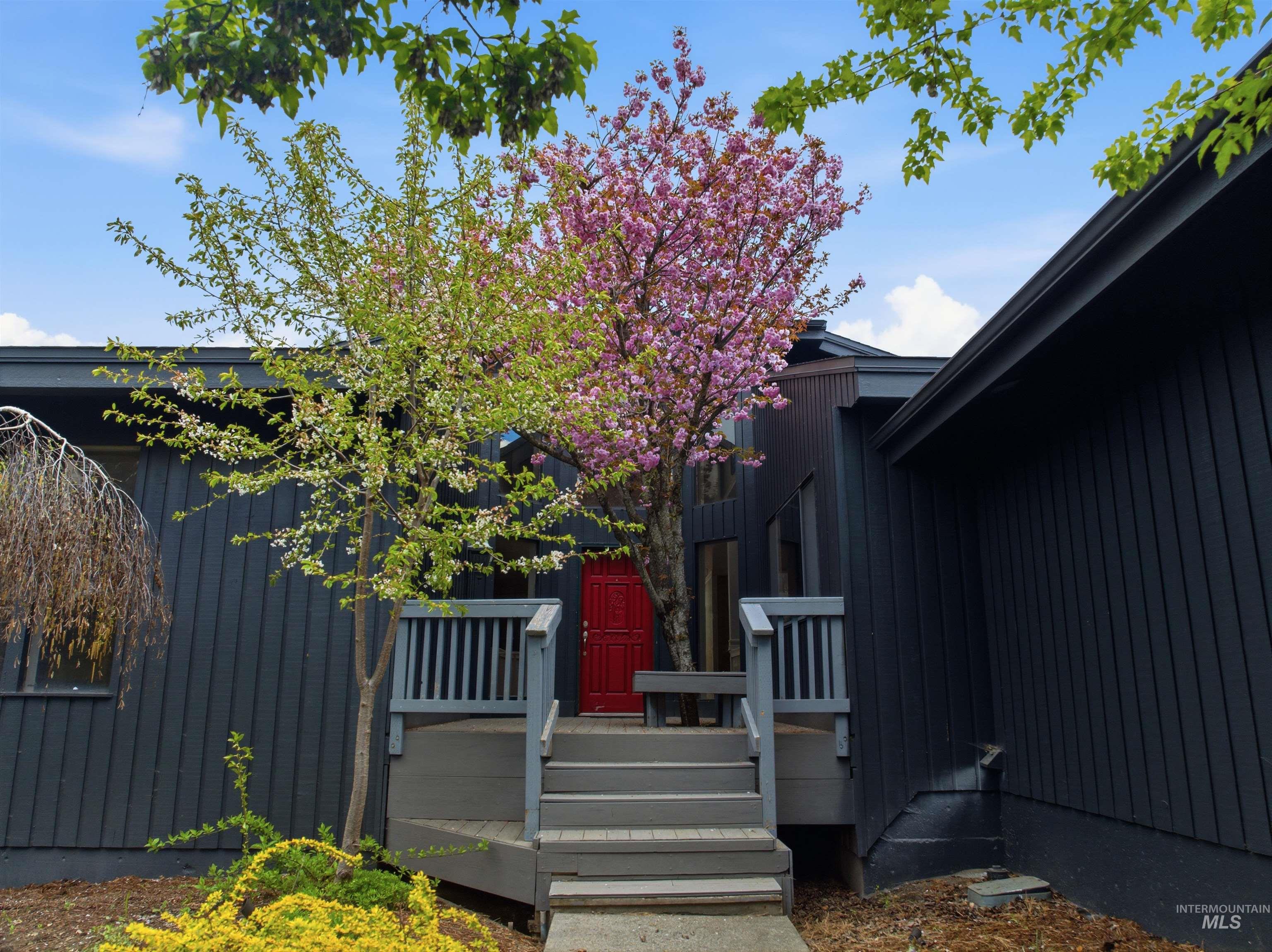 1540 Pine Cone Rd, Moscow, Idaho 83843, 5 Bedrooms, 4 Bathrooms, Residential For Sale, Price $735,000, 98984434