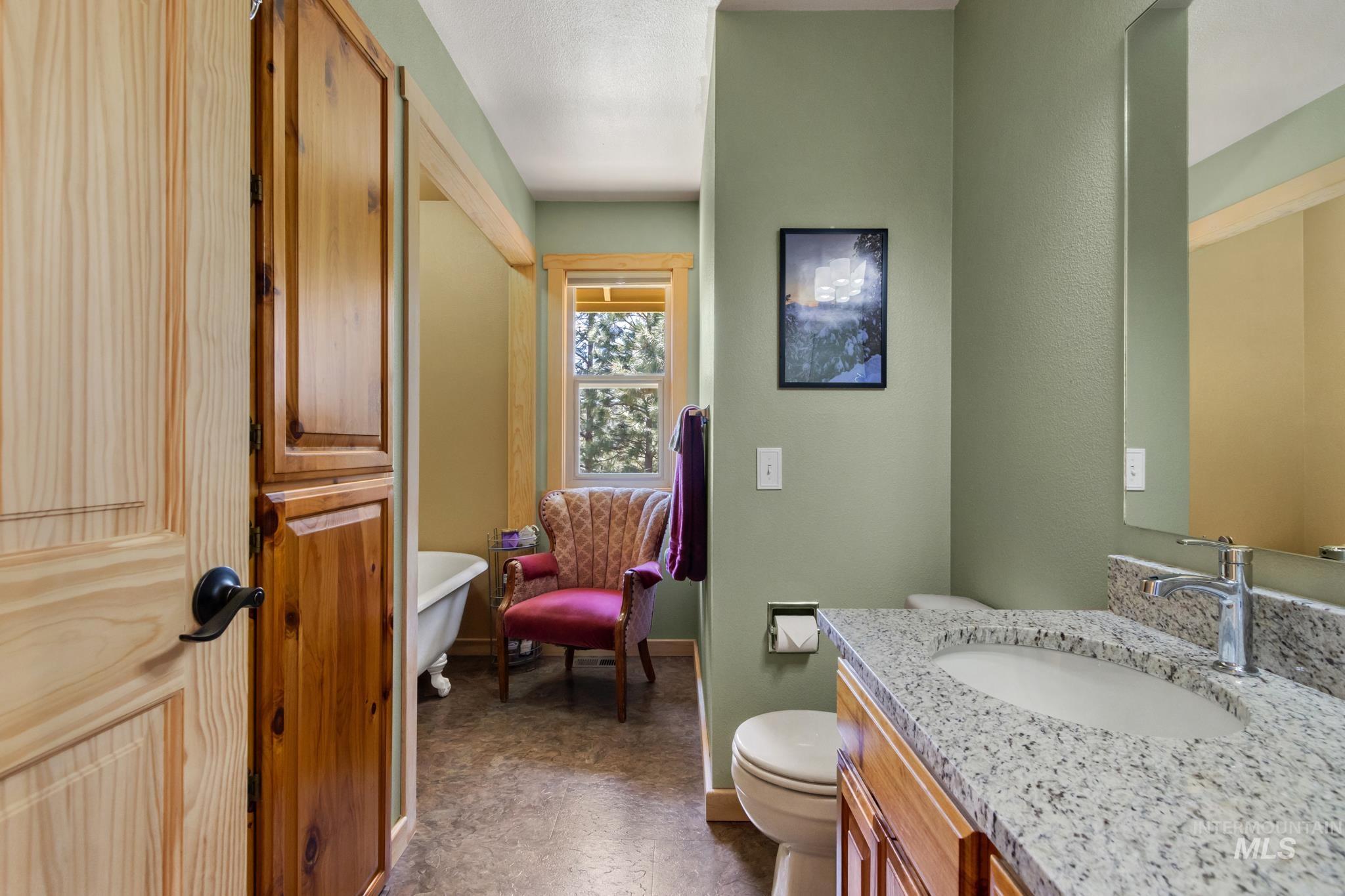 34 Wilderness Way, Boise, Idaho 83716, 3 Bedrooms, 3 Bathrooms, Residential For Sale, Price $635,000, 98984435