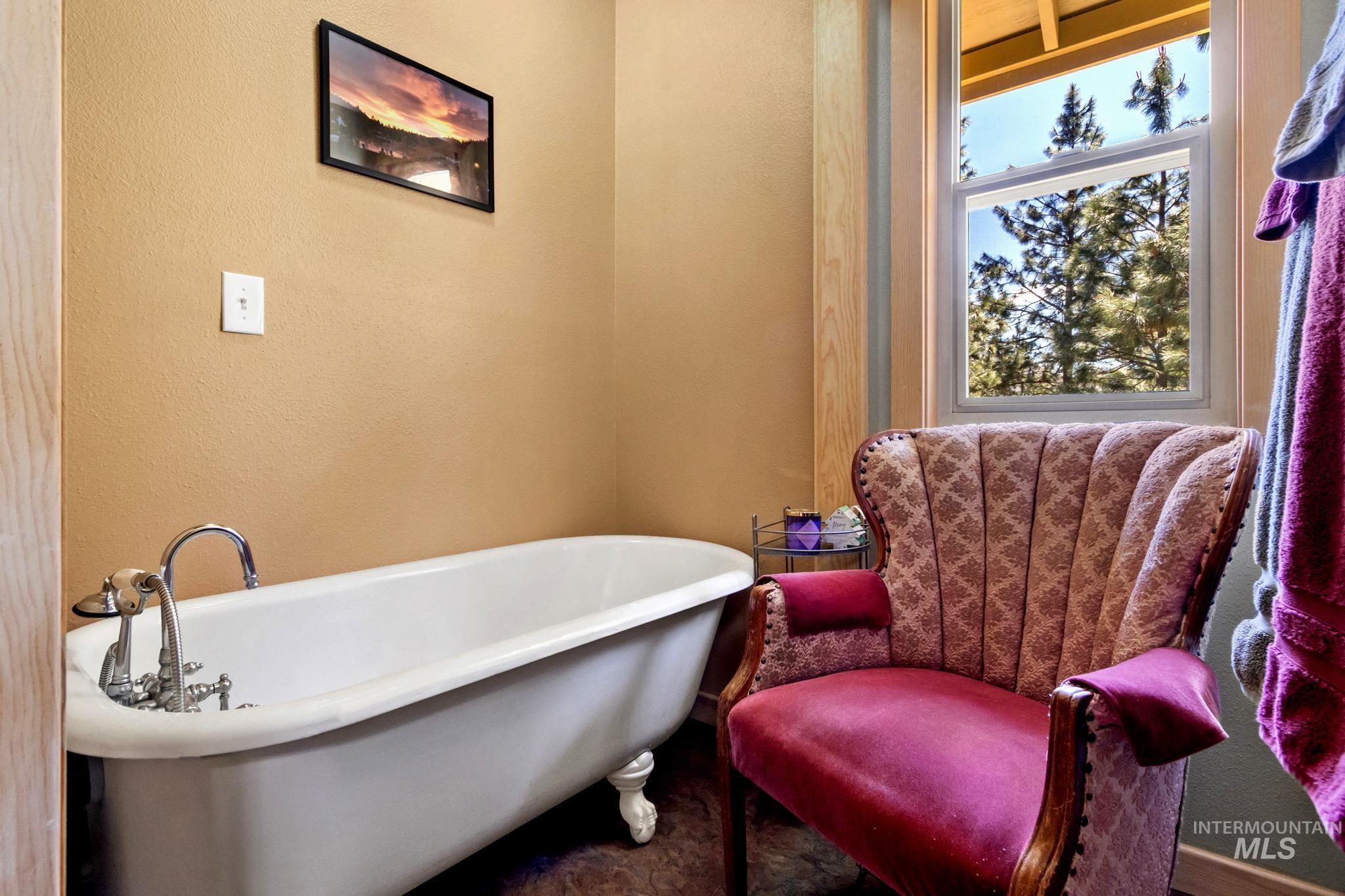 34 Wilderness Way, Boise, Idaho 83716, 3 Bedrooms, 3 Bathrooms, Residential For Sale, Price $635,000, 98984435