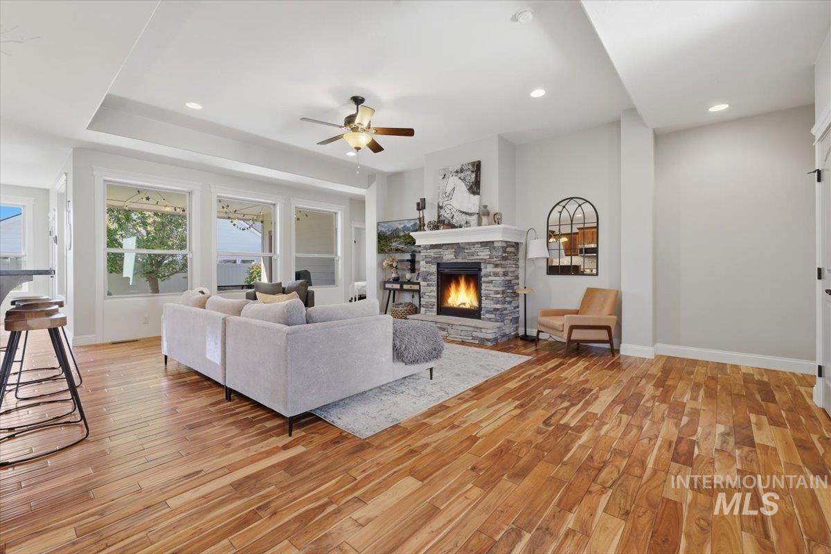 9471 W Thor Dr, Boise, Idaho 83709, 3 Bedrooms, 2 Bathrooms, Residential For Sale, Price $569,000,MLS 98984439