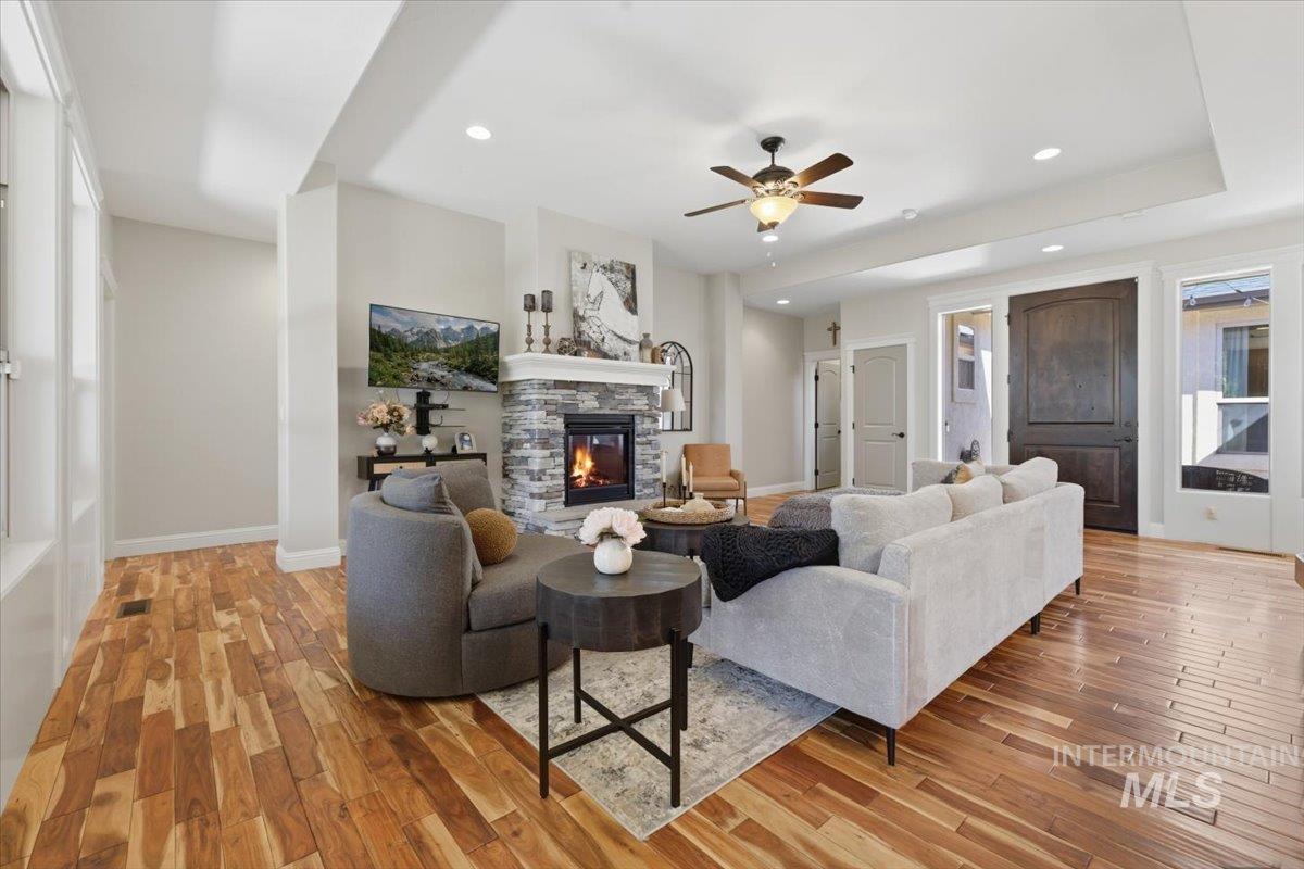 9471 W Thor Dr, Boise, Idaho 83709, 3 Bedrooms, 2 Bathrooms, Residential For Sale, Price $569,000,MLS 98984439
