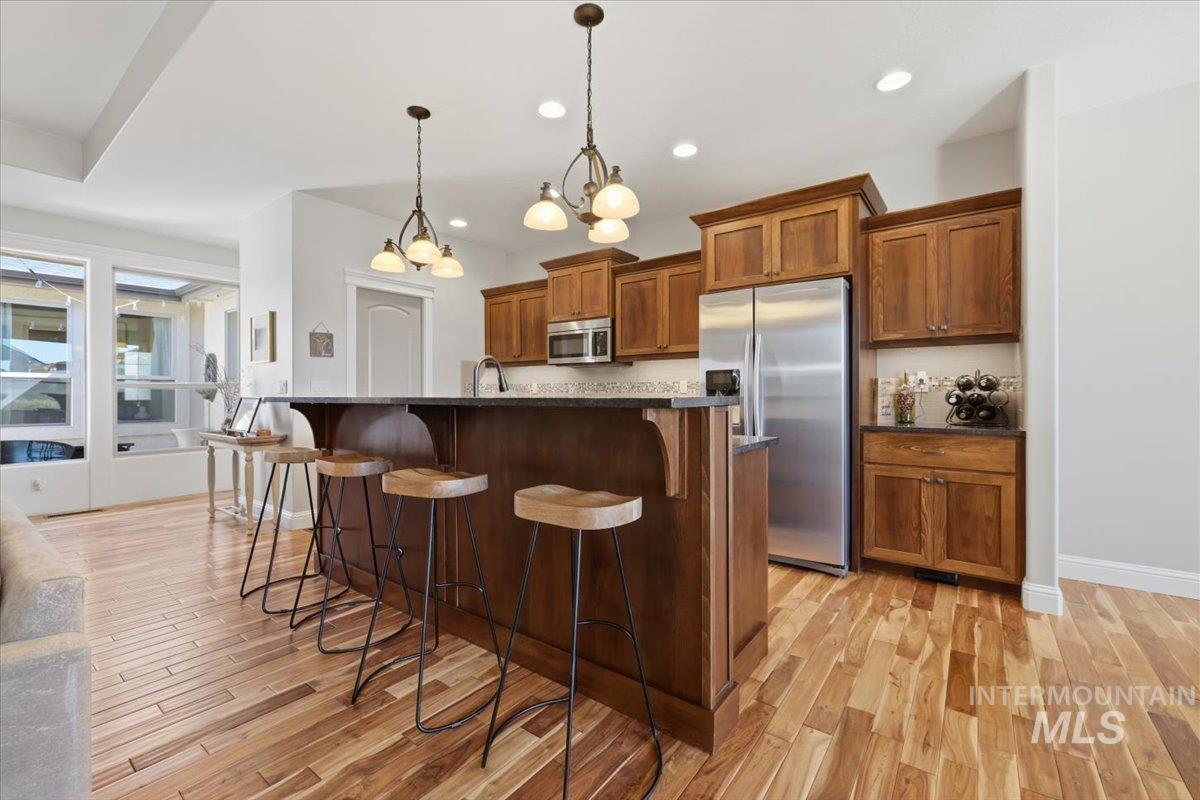 9471 W Thor Dr, Boise, Idaho 83709, 3 Bedrooms, 2 Bathrooms, Residential For Sale, Price $569,000,MLS 98984439