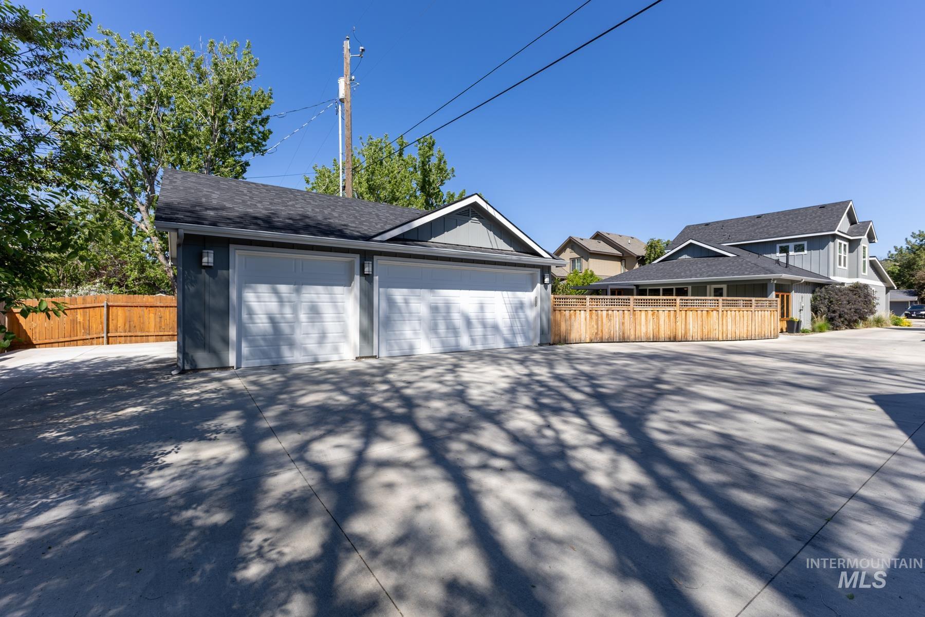 3407 W Bellomy Ln, Boise, Idaho 83703, 3 Bedrooms, 2.5 Bathrooms, Residential For Sale, Price $899,900,MLS 98984442