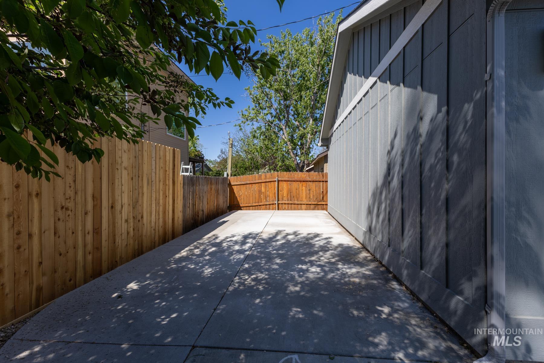 3407 W Bellomy Ln, Boise, Idaho 83703, 3 Bedrooms, 2.5 Bathrooms, Residential For Sale, Price $899,900,MLS 98984442