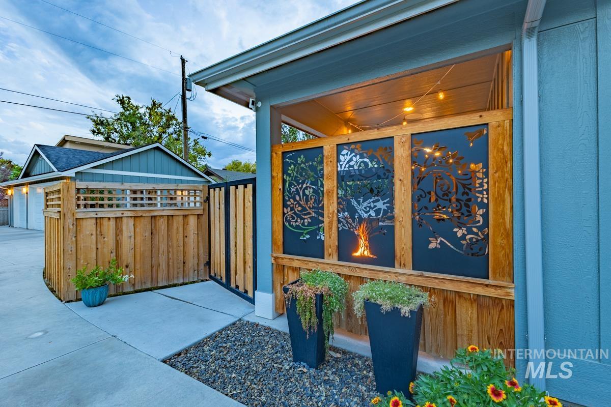 3407 W Bellomy Ln, Boise, Idaho 83703, 3 Bedrooms, 2.5 Bathrooms, Residential For Sale, Price $899,900,MLS 98984442