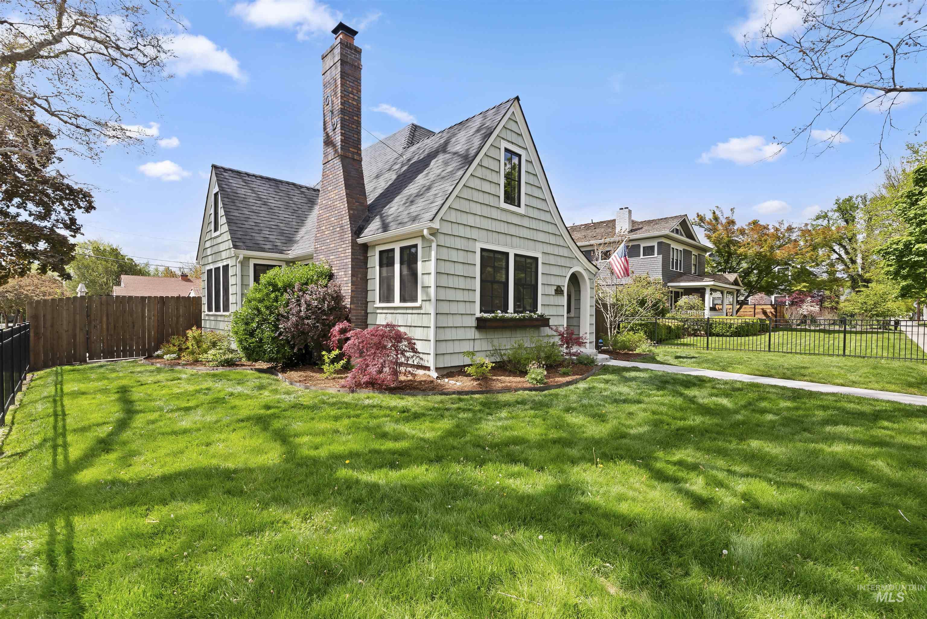 701 N 19th St, Boise, Idaho 83702, 5 Bedrooms, 3 Bathrooms, Residential For Sale, Price $1,475,000, 98984445