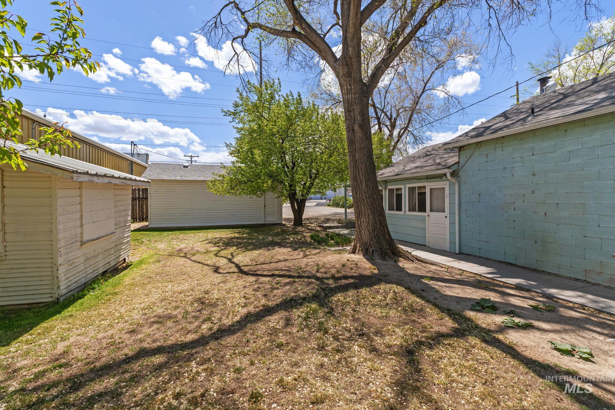 1879 E Highland Ave, Twin Falls, Idaho 83301, 2 Bedrooms, 1 Bathroom, Residential For Sale, Price $20,000,MLS 98984446