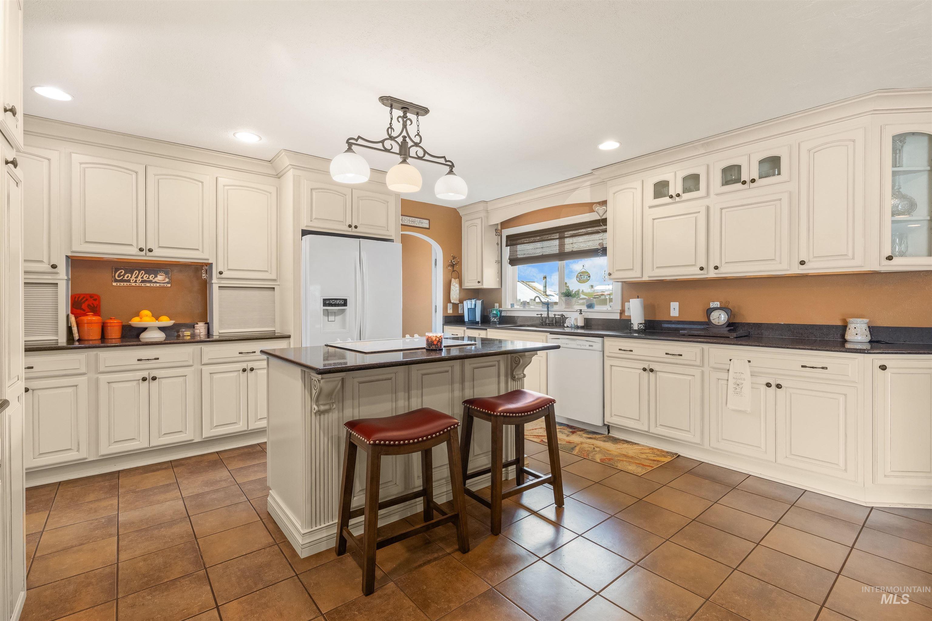 404 Halliday St, Craigmont, Idaho 83523, 3 Bedrooms, 2 Bathrooms, Residential For Sale, Price $399,900, 98984447