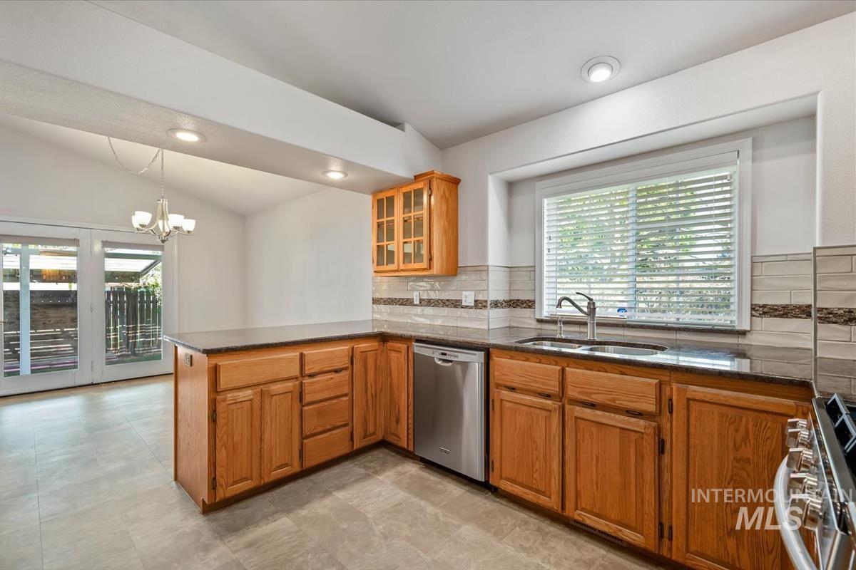 2501 S Meyer St, Nampa, Idaho 83686, 3 Bedrooms, 2 Bathrooms, Residential For Sale, Price $499,950, 98984451