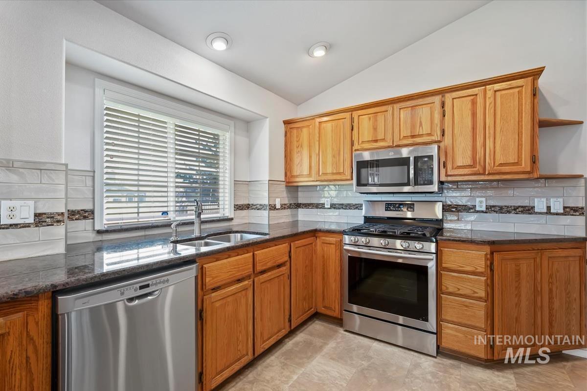 2501 S Meyer St, Nampa, Idaho 83686, 3 Bedrooms, 2 Bathrooms, Residential For Sale, Price $499,950, 98984451