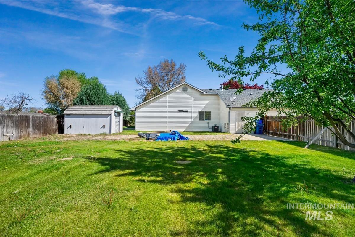 2501 S Meyer St, Nampa, Idaho 83686, 3 Bedrooms, 2 Bathrooms, Residential For Sale, Price $525,000,MLS 98984451