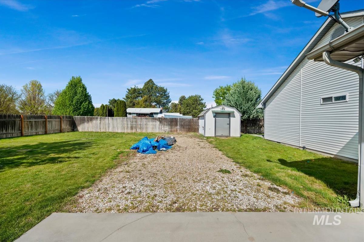 2501 S Meyer St, Nampa, Idaho 83686, 3 Bedrooms, 2 Bathrooms, Residential For Sale, Price $525,000,MLS 98984451