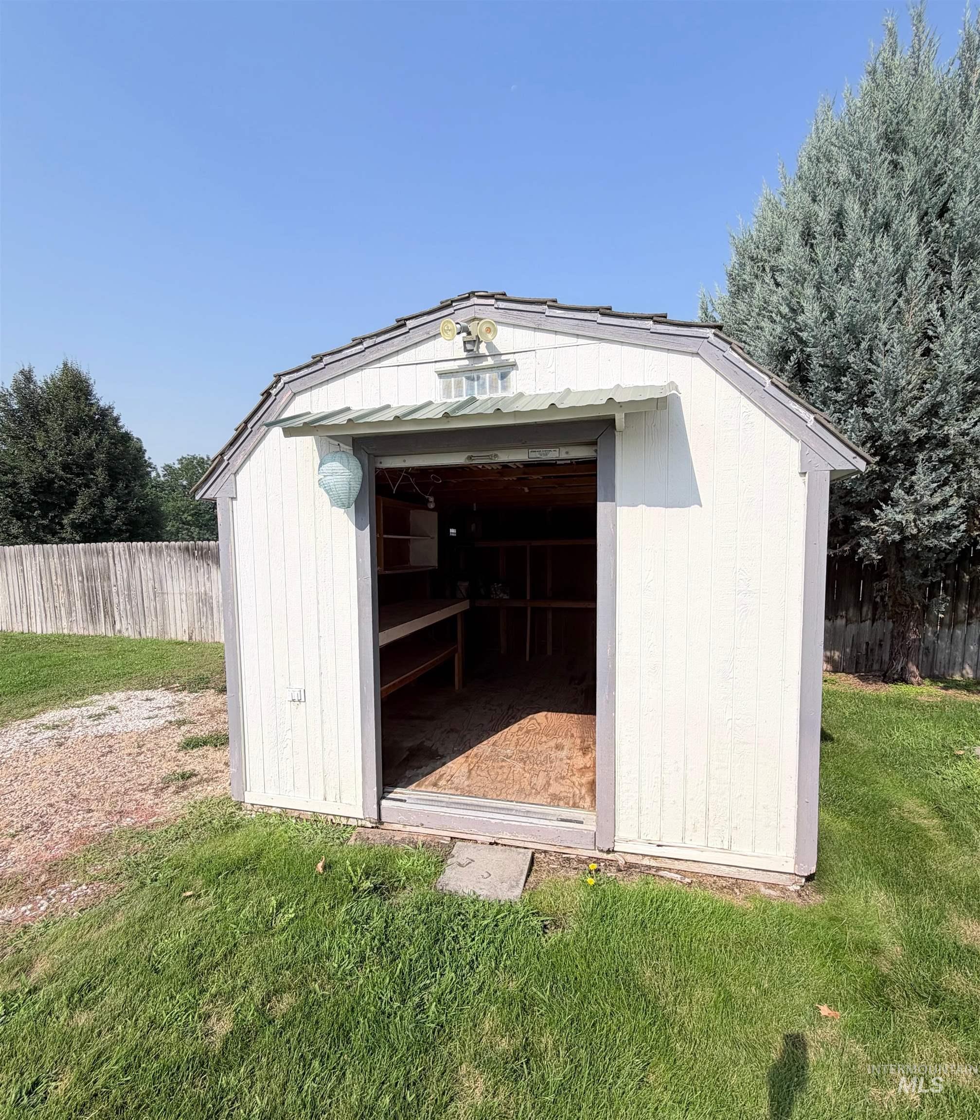 2501 S Meyer St, Nampa, Idaho 83686, 3 Bedrooms, 2 Bathrooms, Residential For Sale, Price $499,950, 98984451