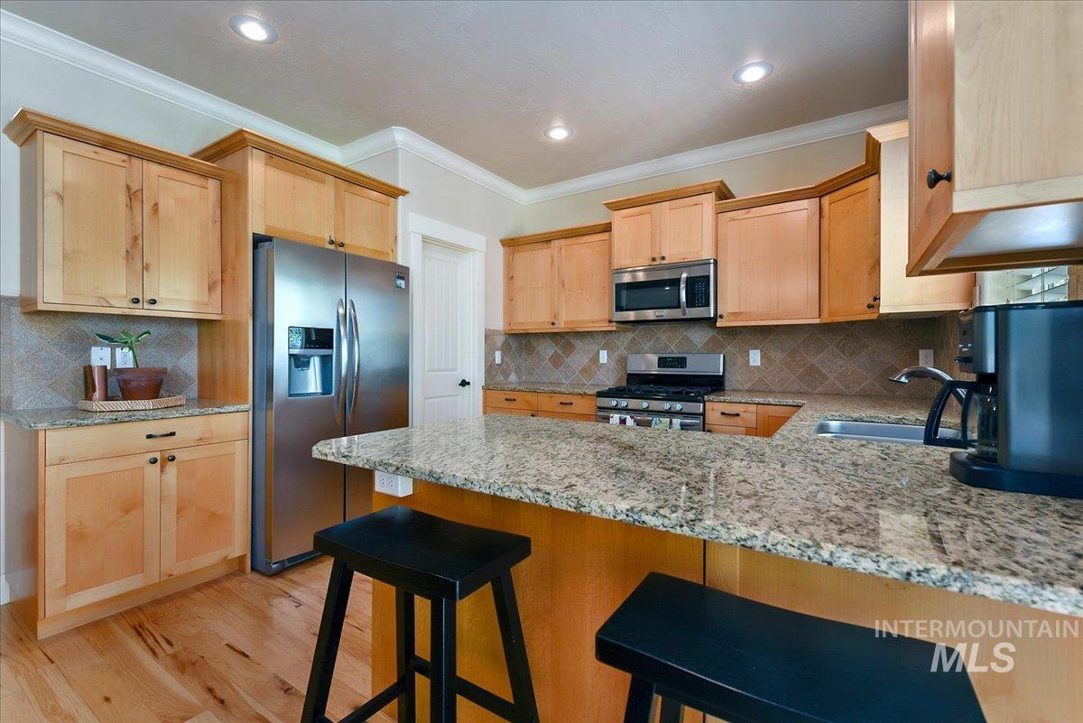 921 N Mira Way, Star, Idaho 83669, 3 Bedrooms, 2 Bathrooms, Residential For Sale, Price $584,900, 98984452