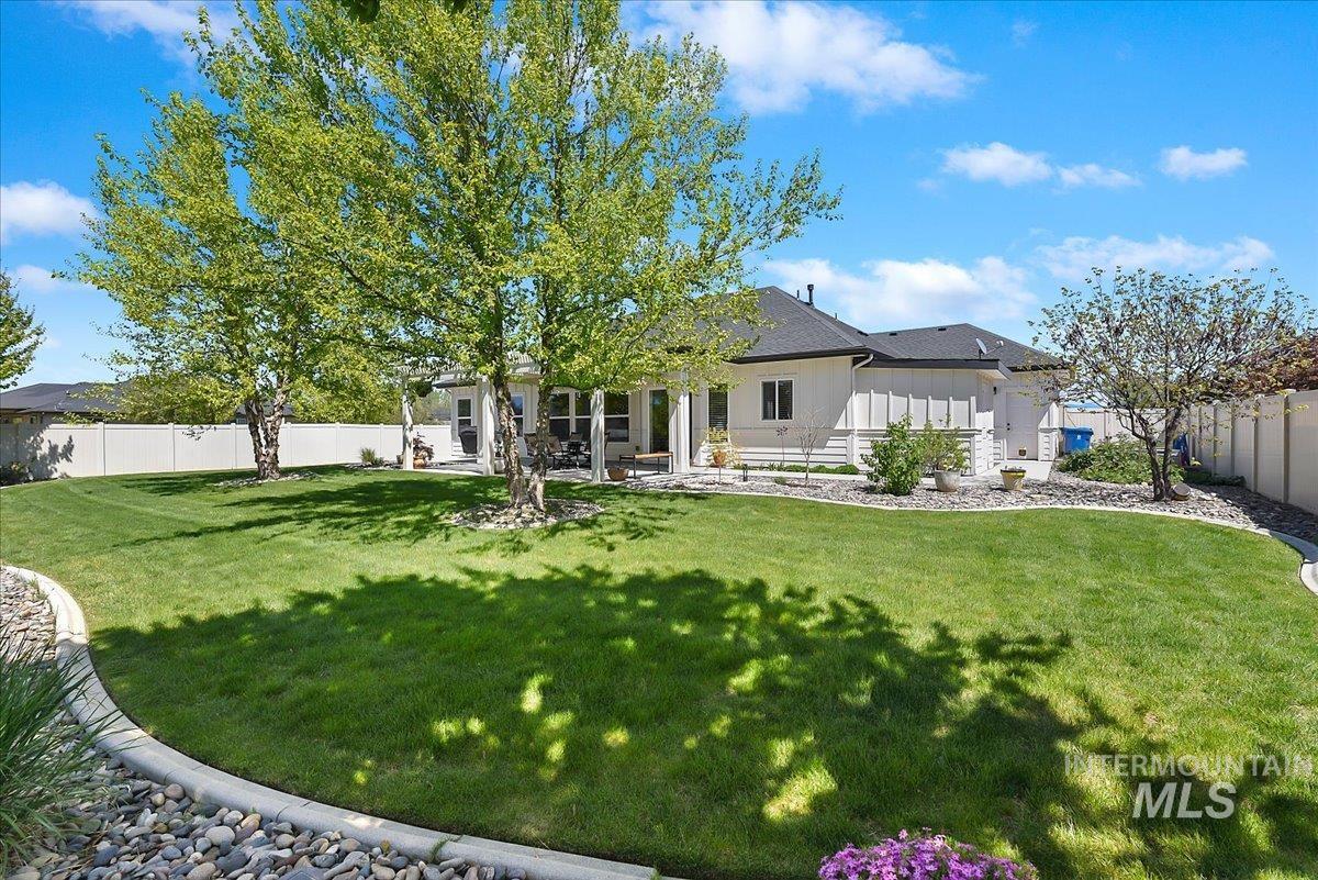 921 N Mira Way, Star, Idaho 83669, 3 Bedrooms, 2 Bathrooms, Residential For Sale, Price $584,900, 98984452