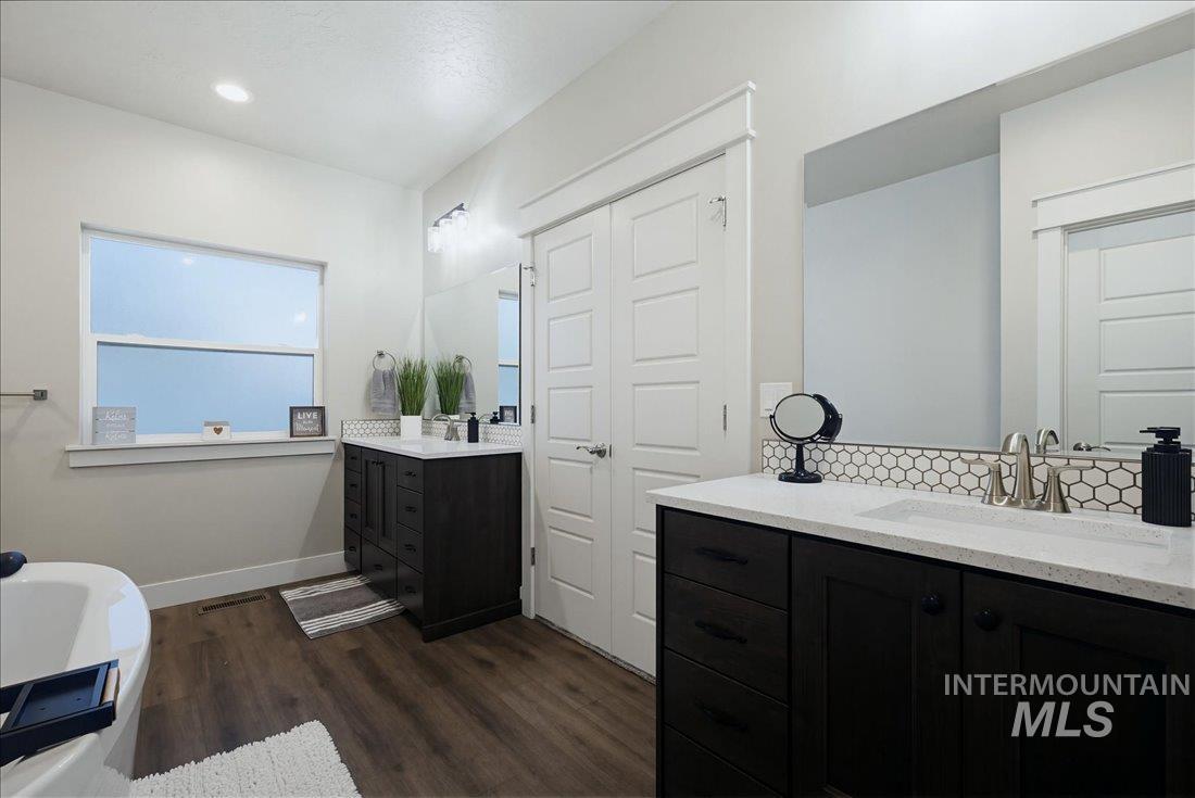 4331 Whistling Heights Way, Nampa, Idaho 83687, 4 Bedrooms, 2.5 Bathrooms, Residential For Sale, Price $589,000, 98984458
