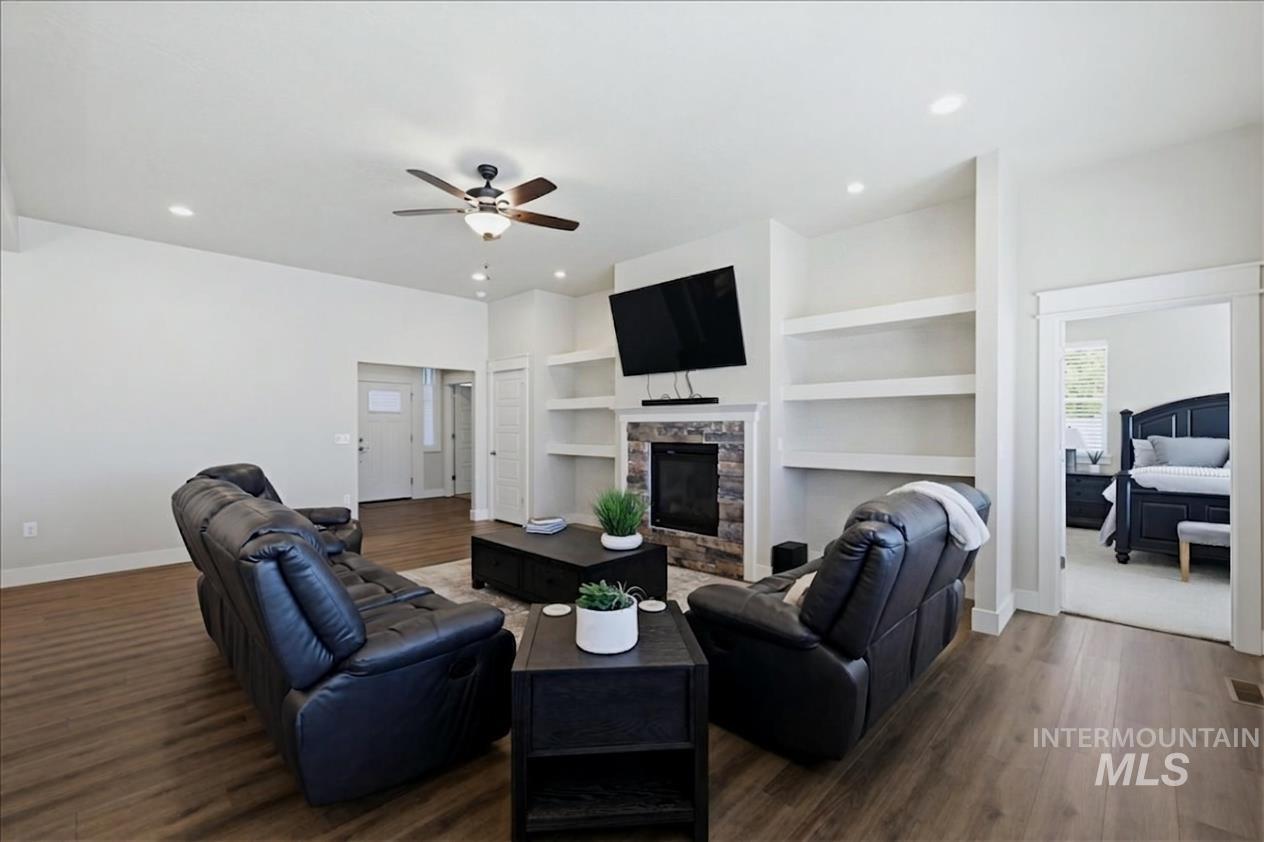4331 Whistling Heights Way, Nampa, Idaho 83687, 4 Bedrooms, 2.5 Bathrooms, Residential For Sale, Price $589,000, 98984458